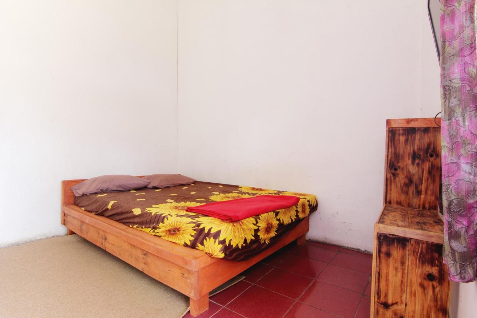Standard Double Room - Photo 9