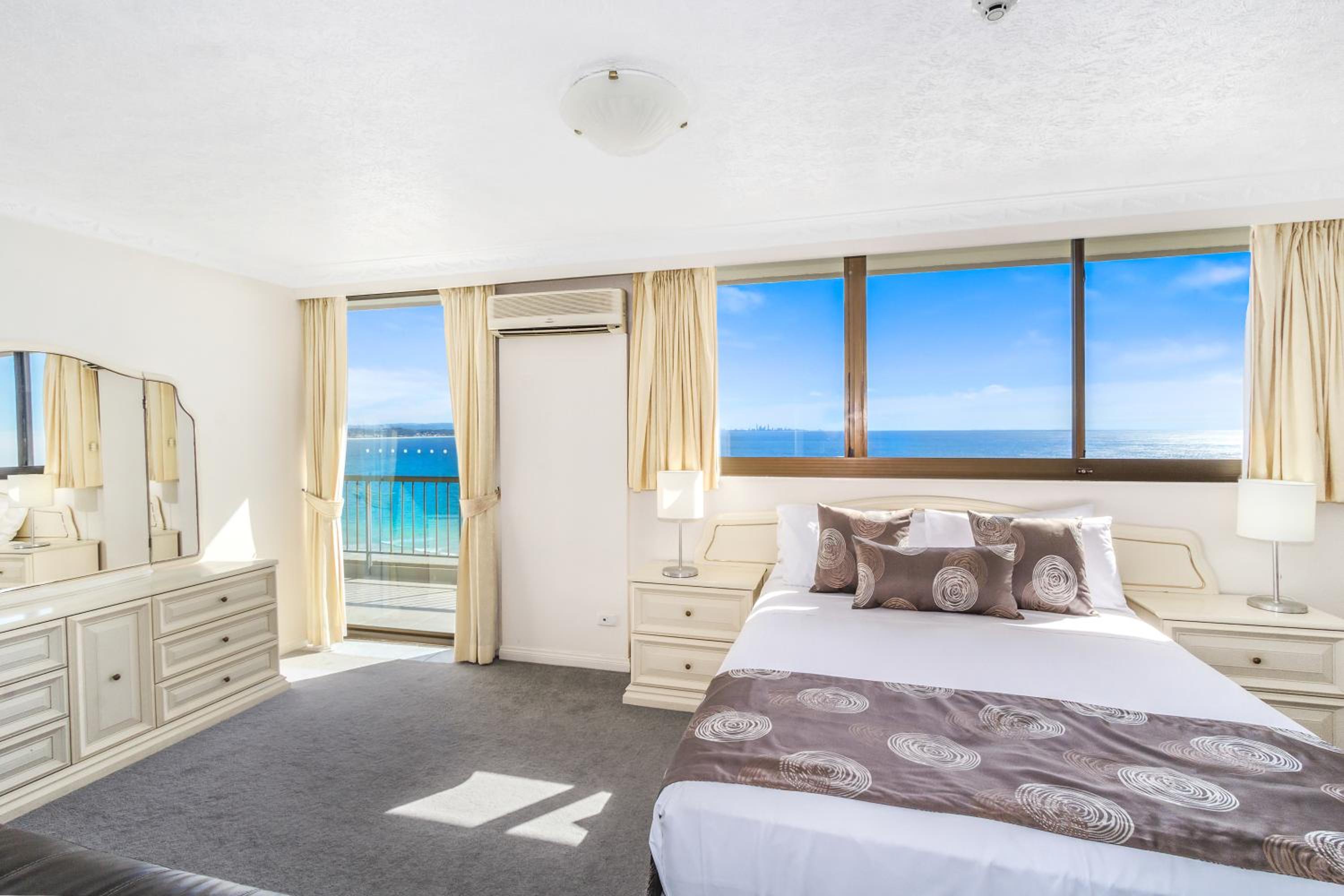 Superior Three-Bedroom Apartment