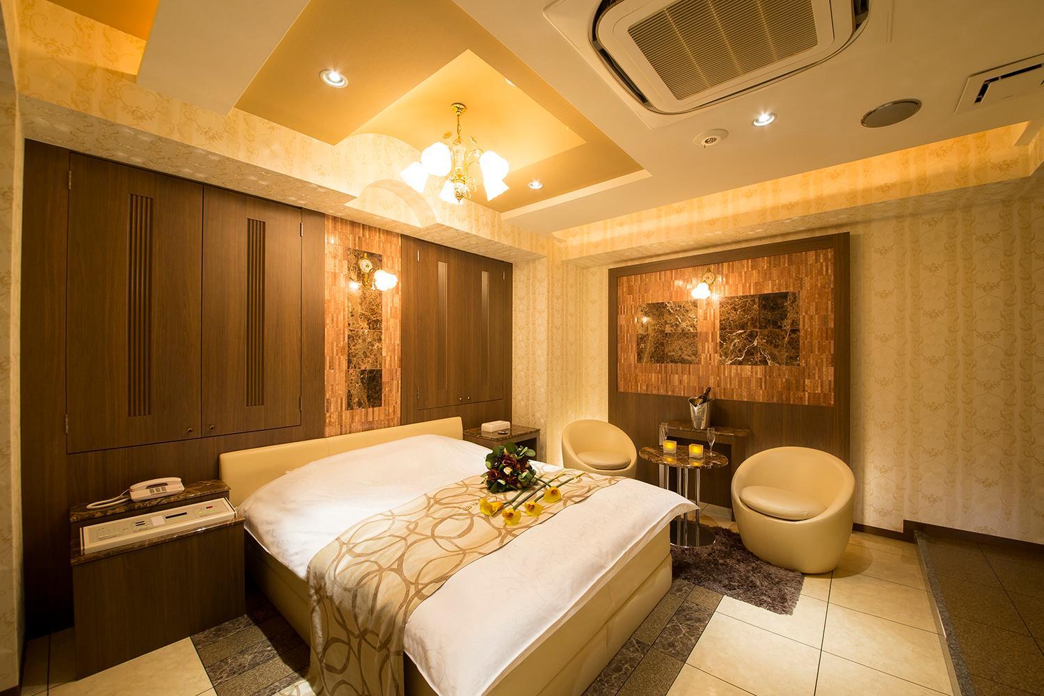 Economy Double Room - Photo 6