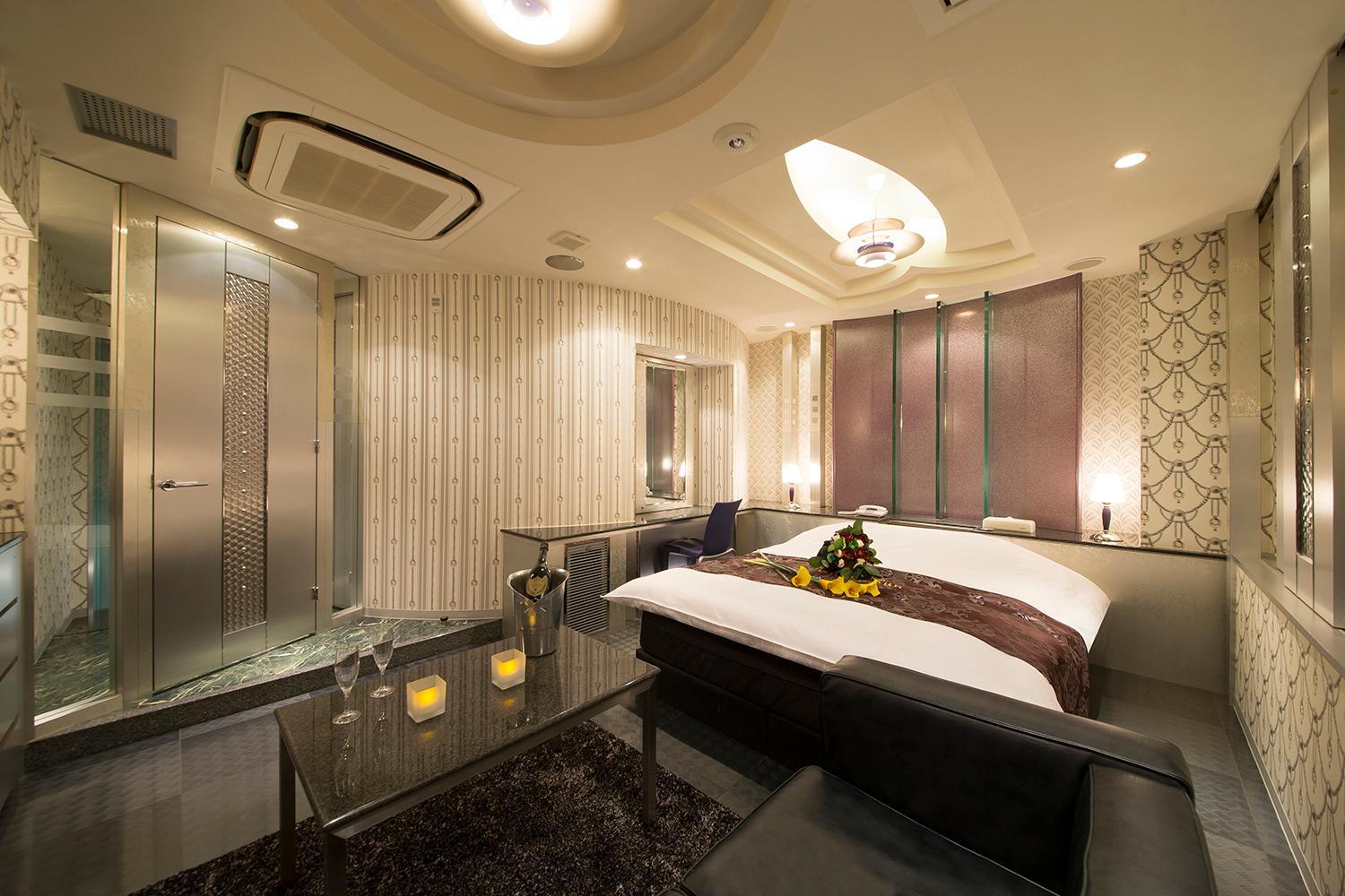 Standard Double Room - Photo 2