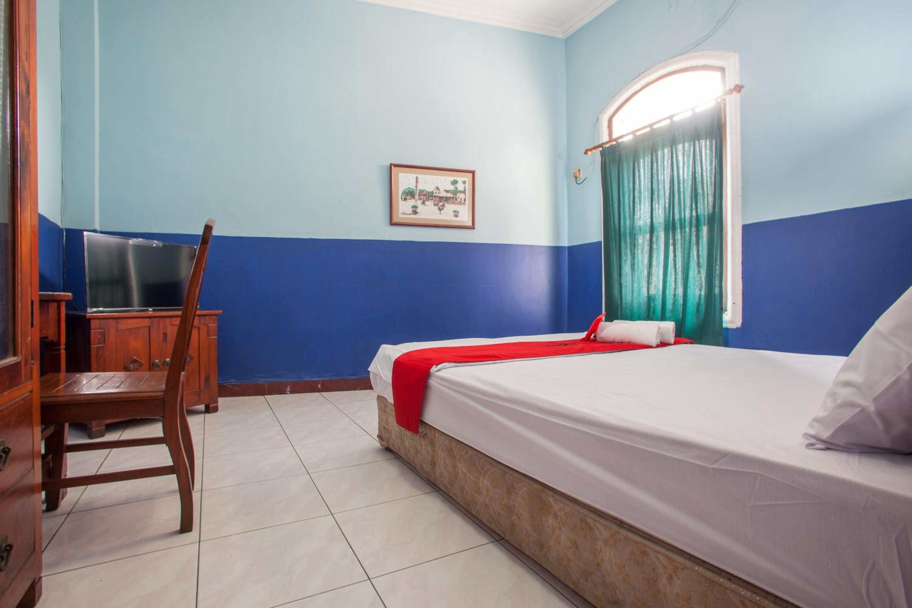 Double Room - Photo 5