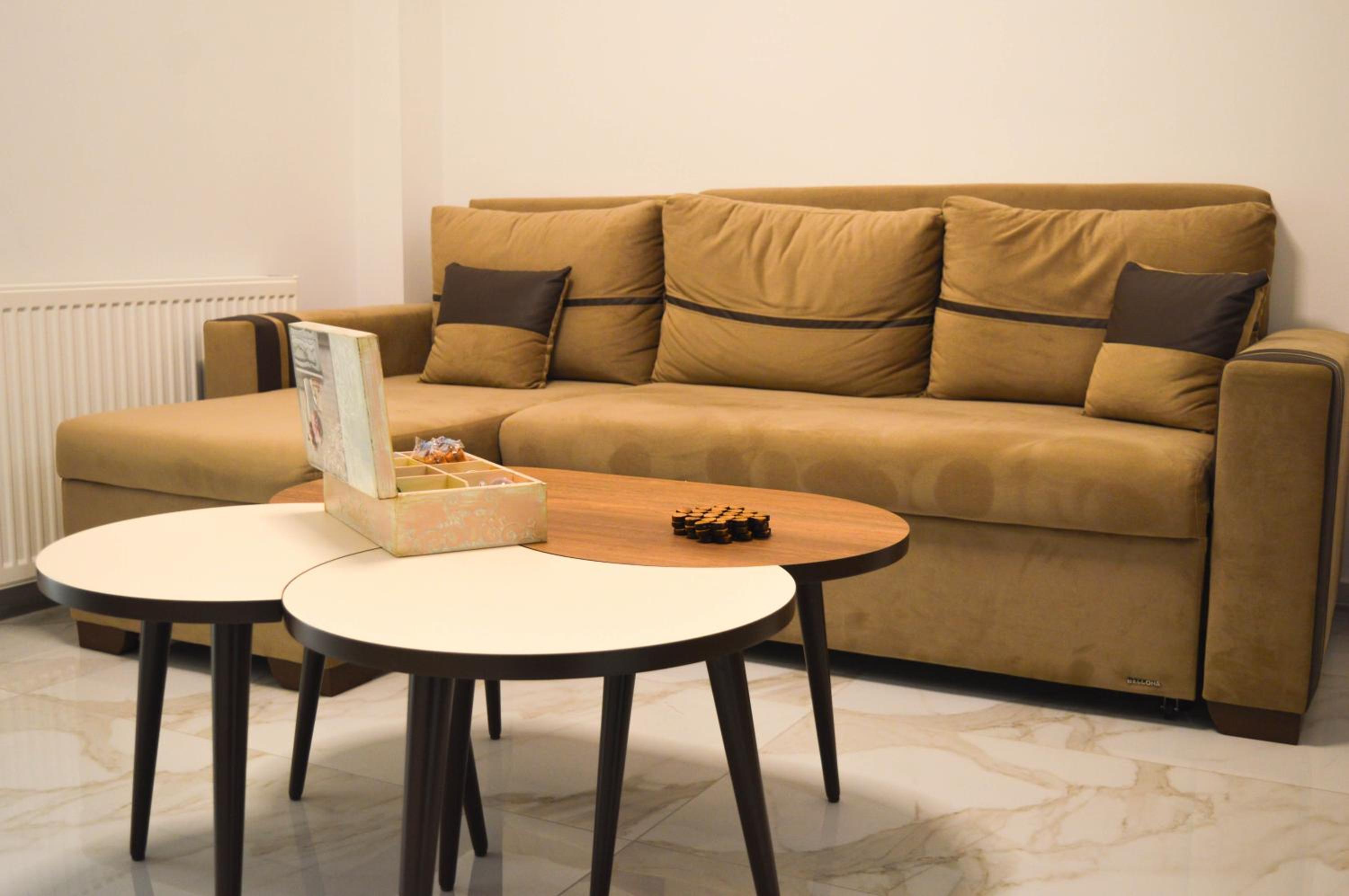 One-Bedroom Apartment - Photo 1