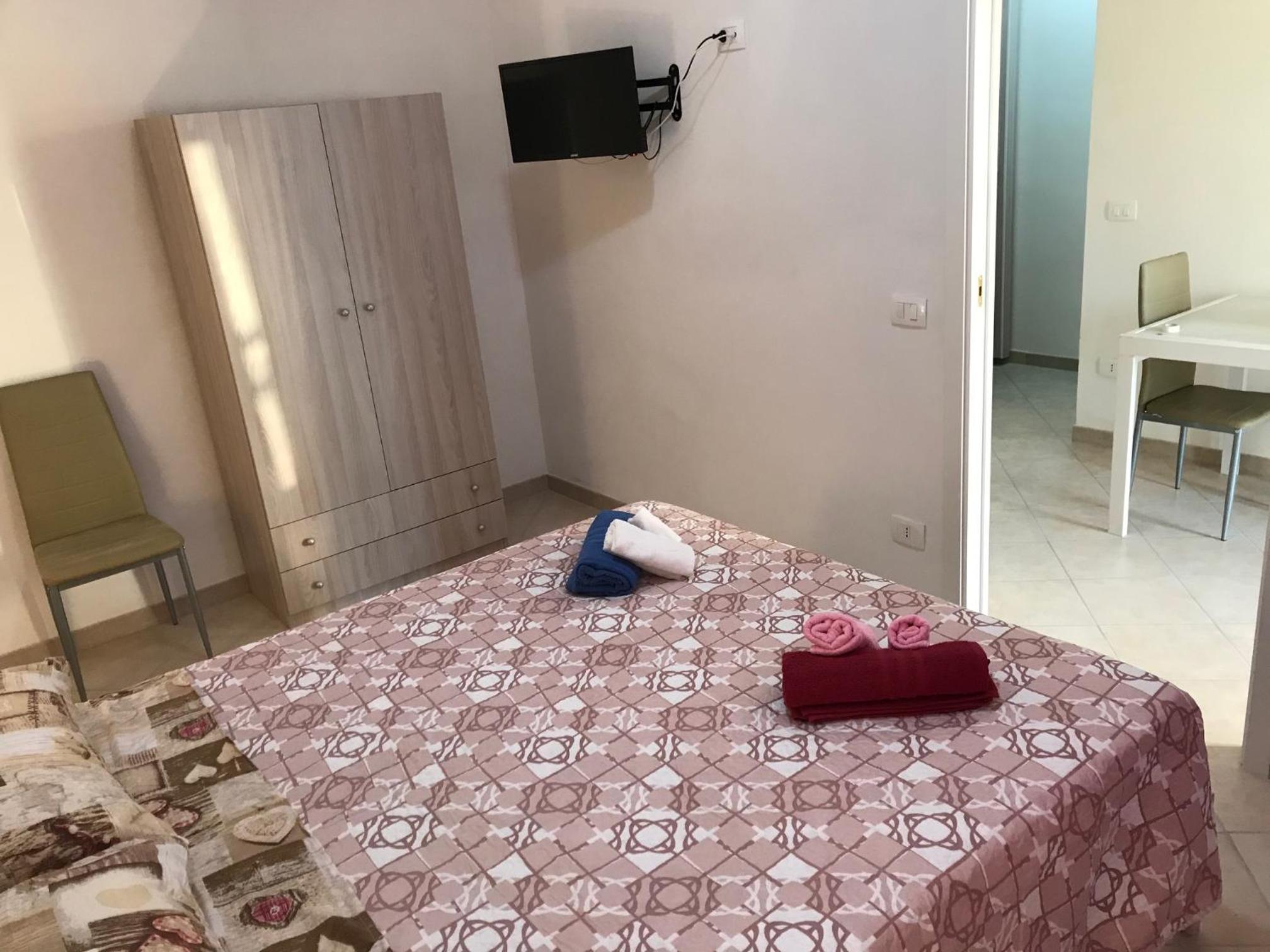 Two-Bedroom Standard Apartment - Photo 37