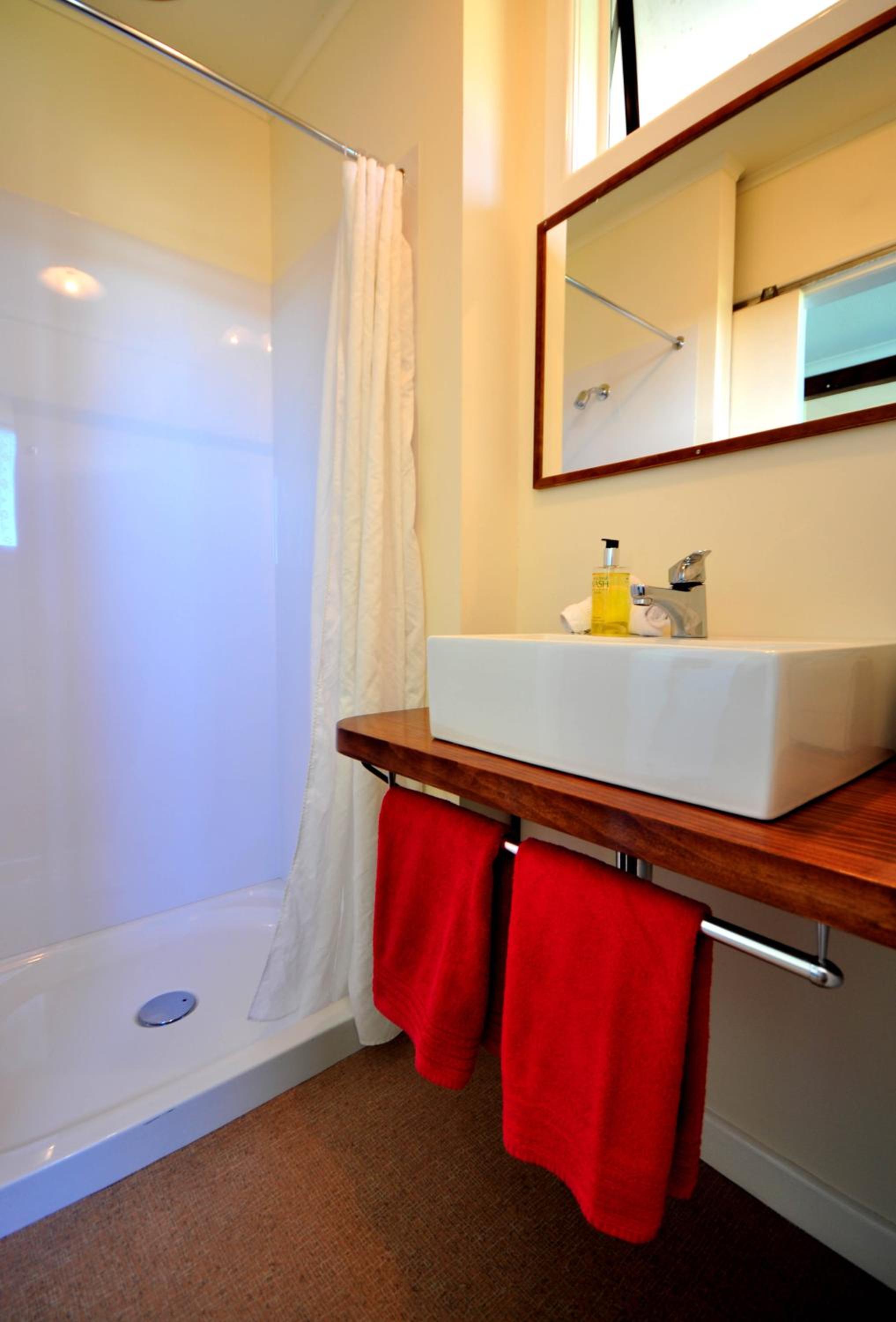 One-Bedroom Chalet - Photo 7