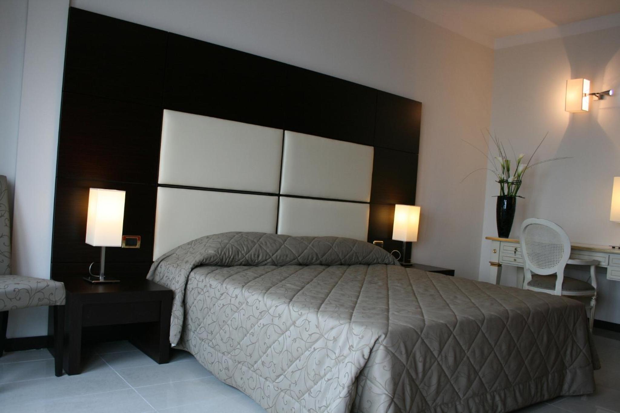 Executive Double Room with Lake View photo 1