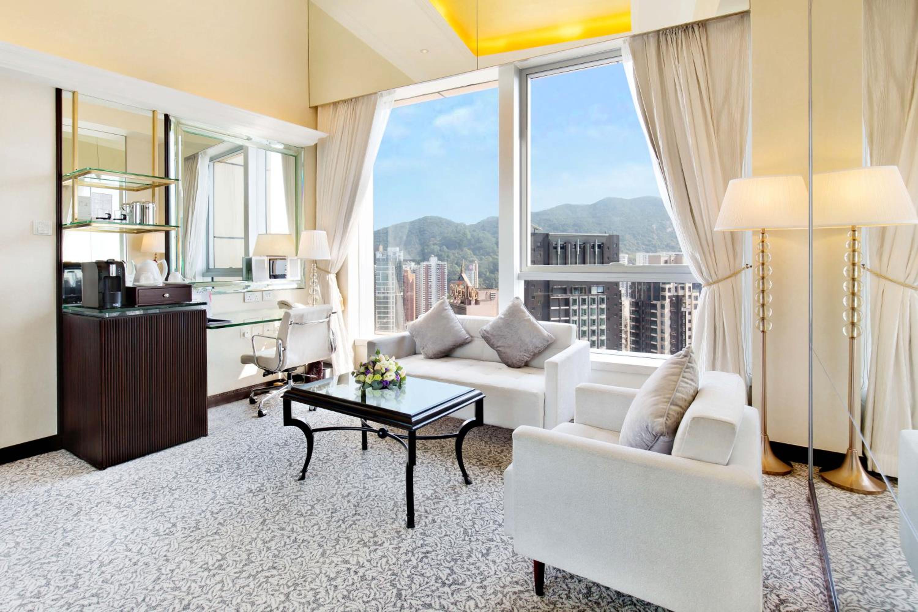 Royale Suite Royale Suite