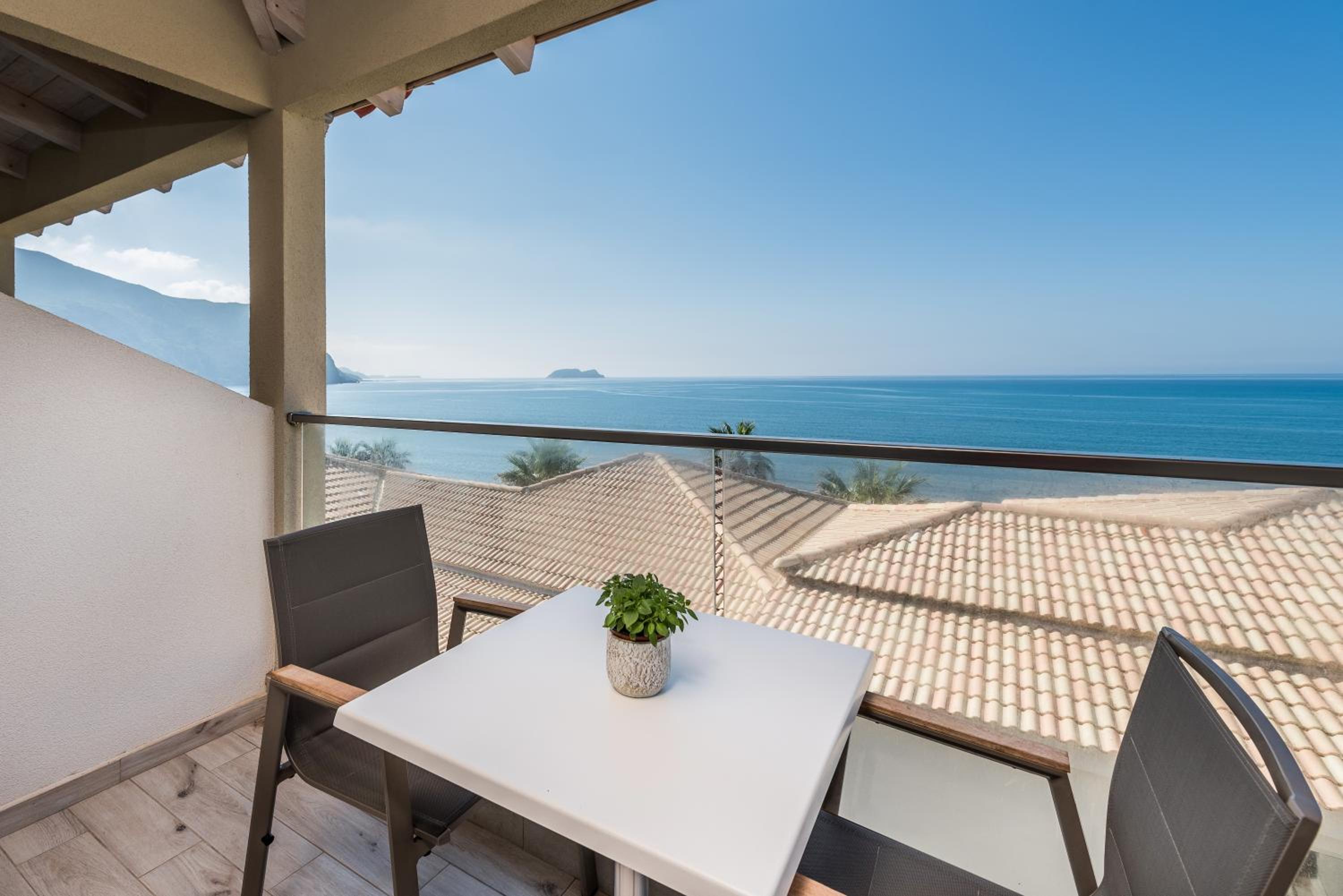 Superior Double or Twin Room with Sea View