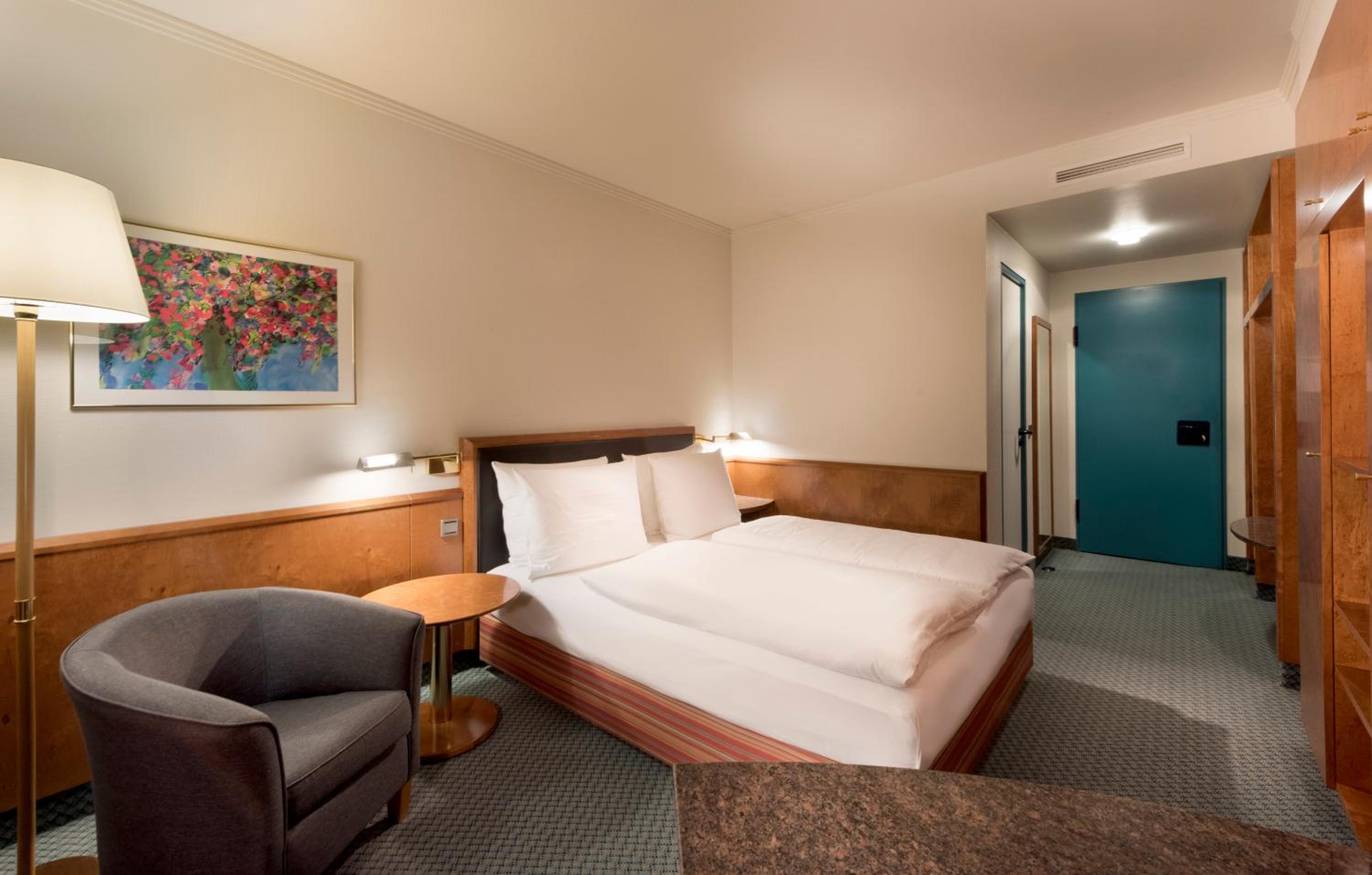 Standard Double Room - Photo 3