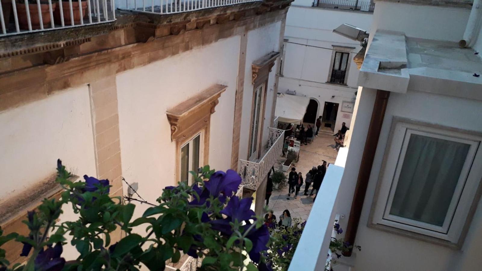 Apartment - Split Level - Photo 4