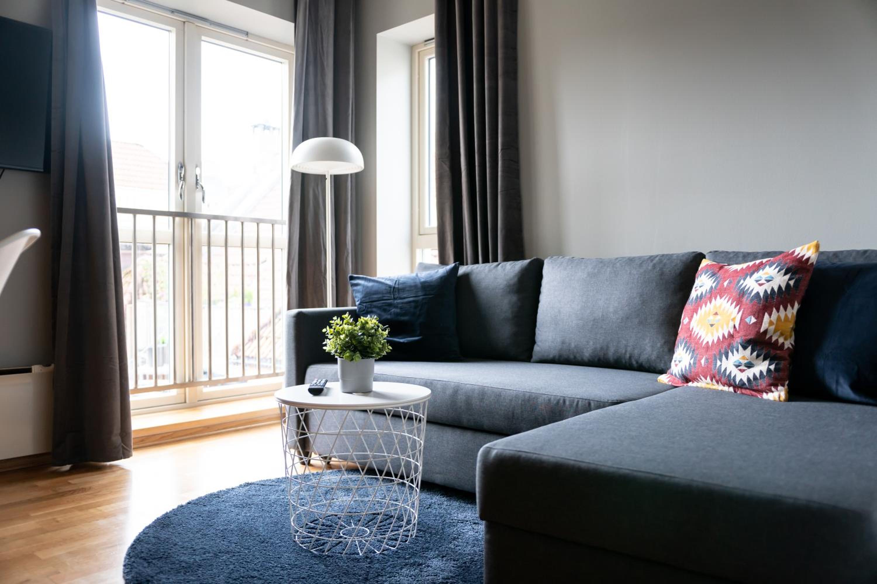One-Bedroom Apartment - Photo 10