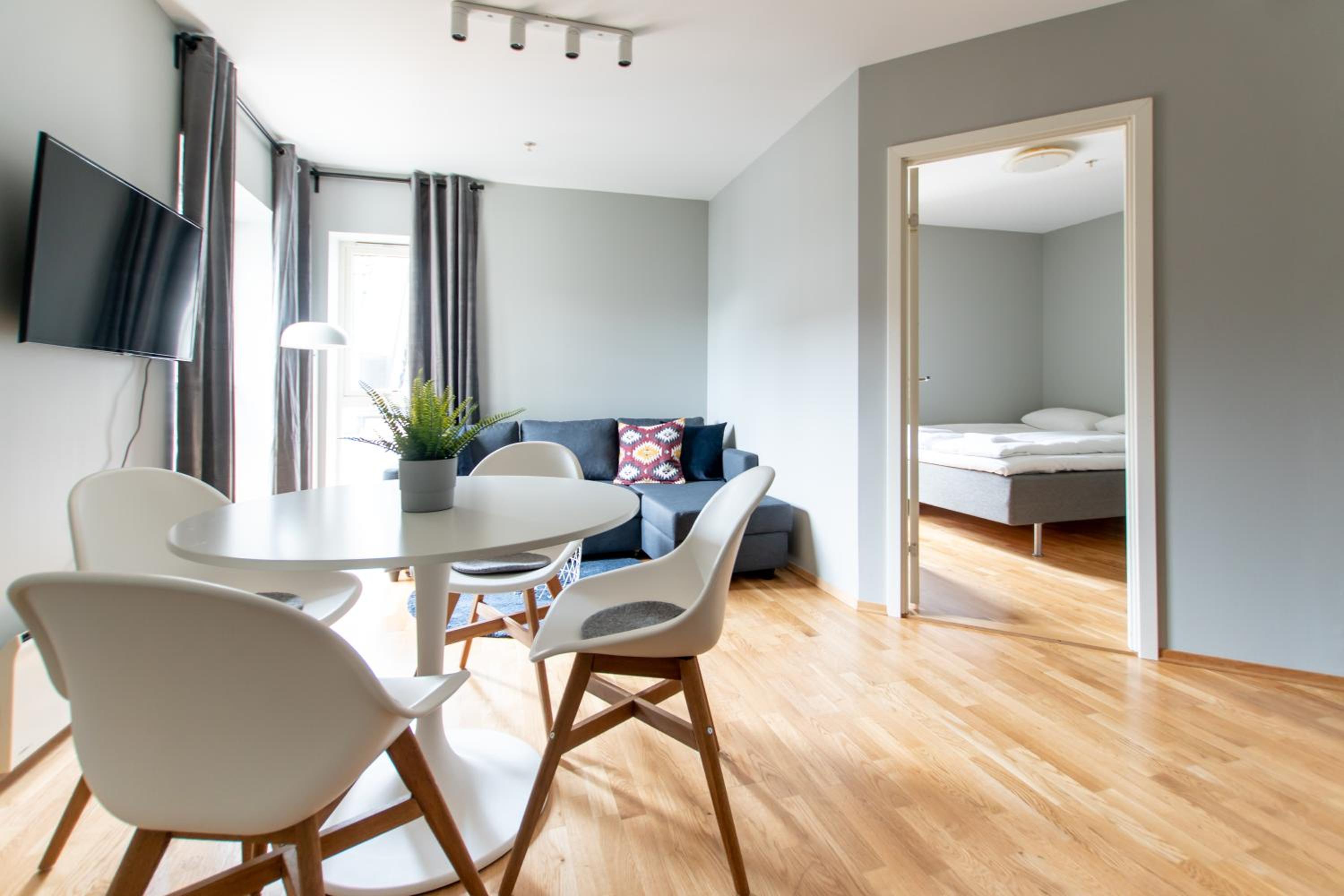 One-Bedroom Apartment - Photo 1