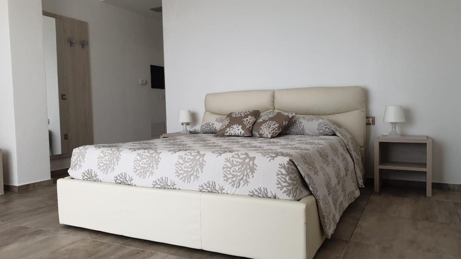 Superior Double Room with Balcony and Sea View
