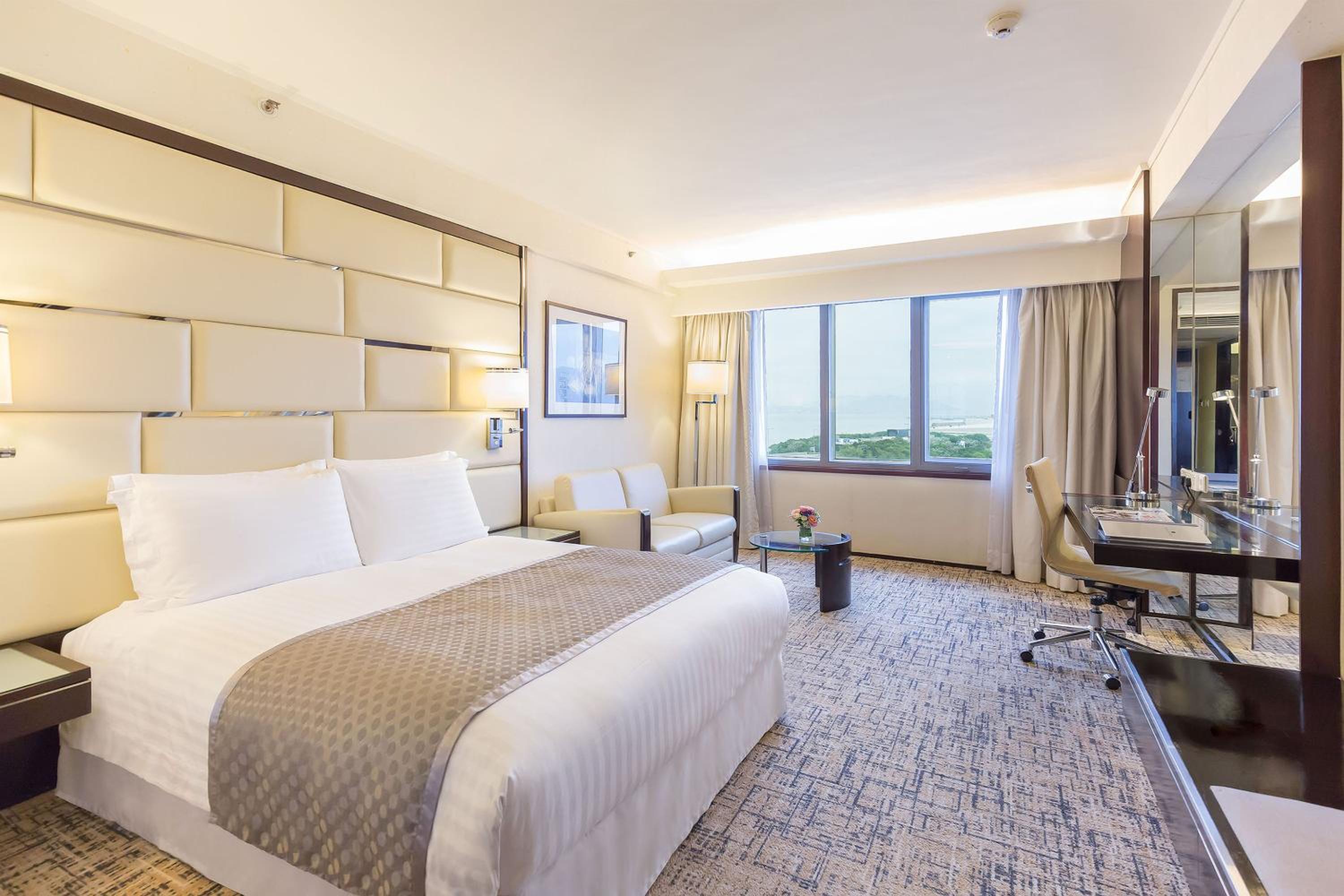 Executive Club Deluxe Room photo 1