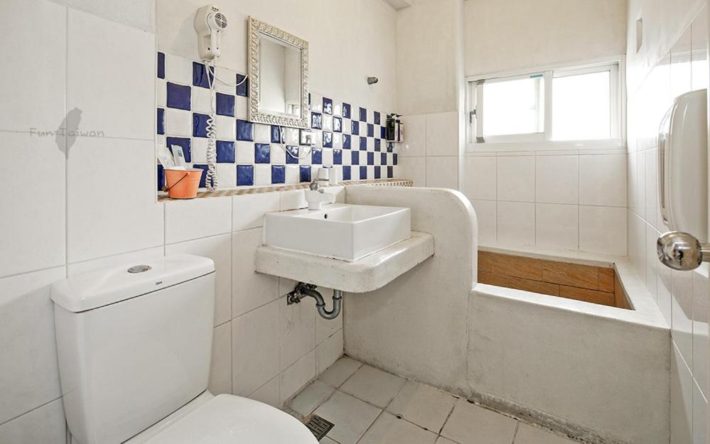Standard Double Room - Photo 3