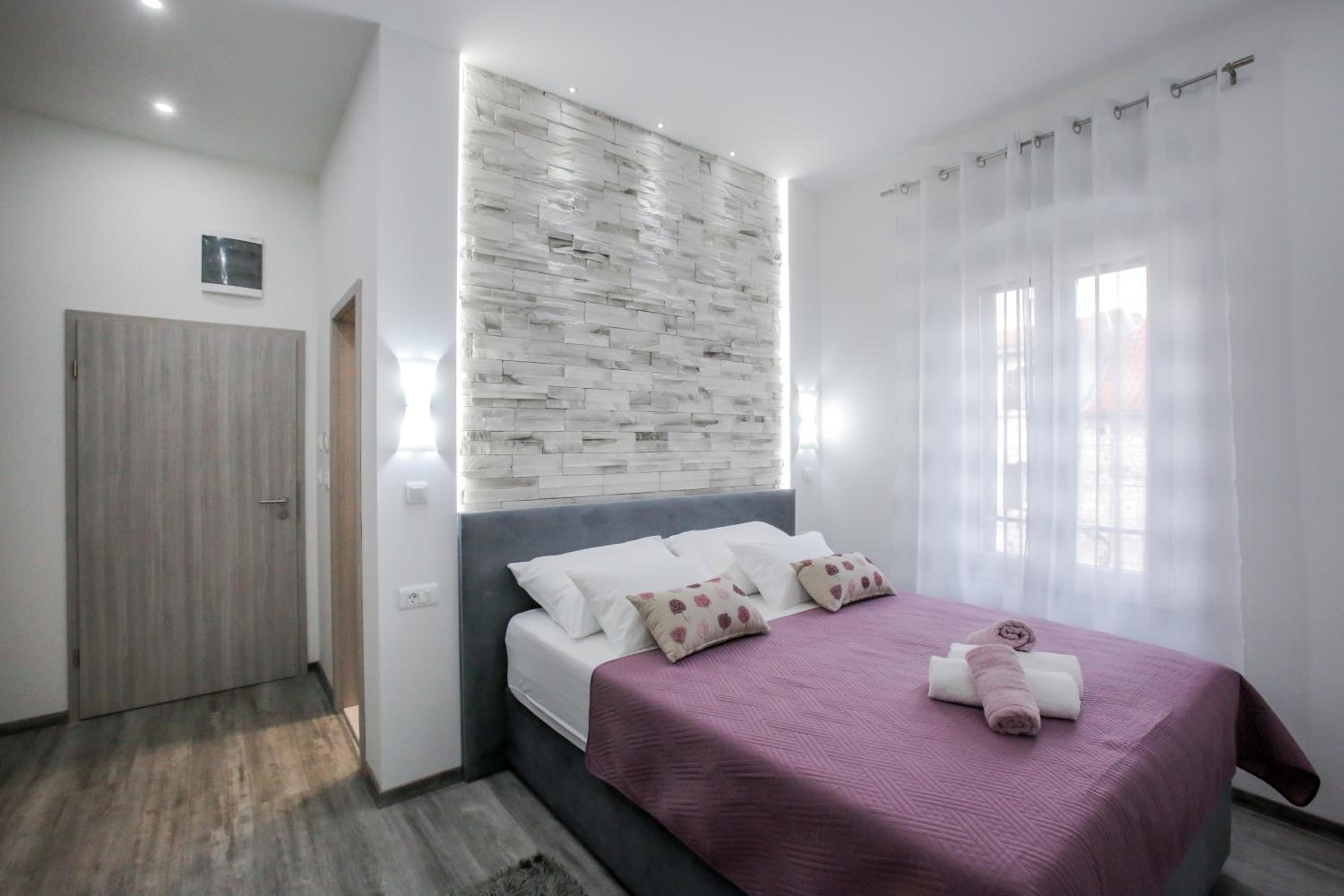 Deluxe Double or Twin Room - Photo 1
