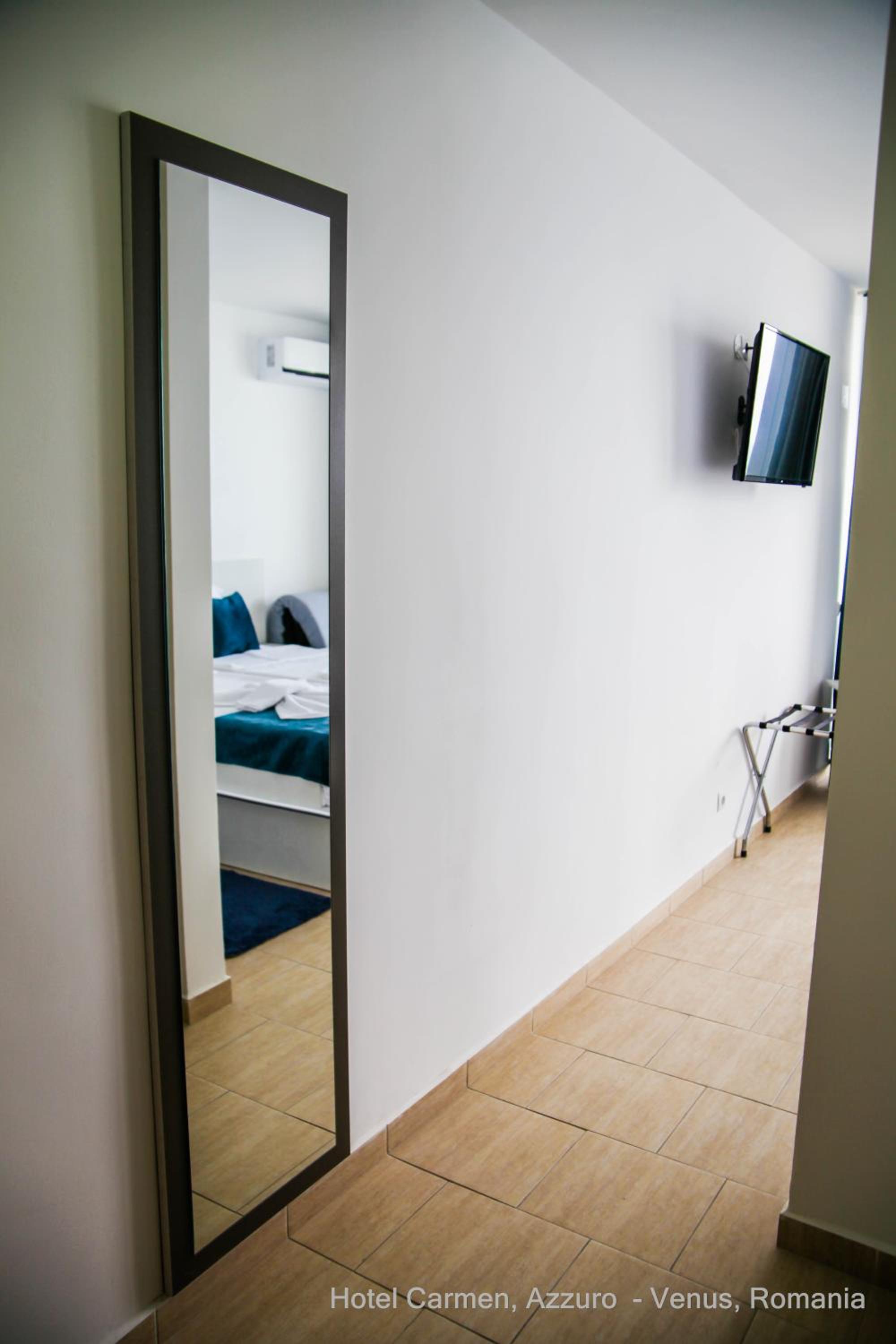 Double Room with Balcony photo 3