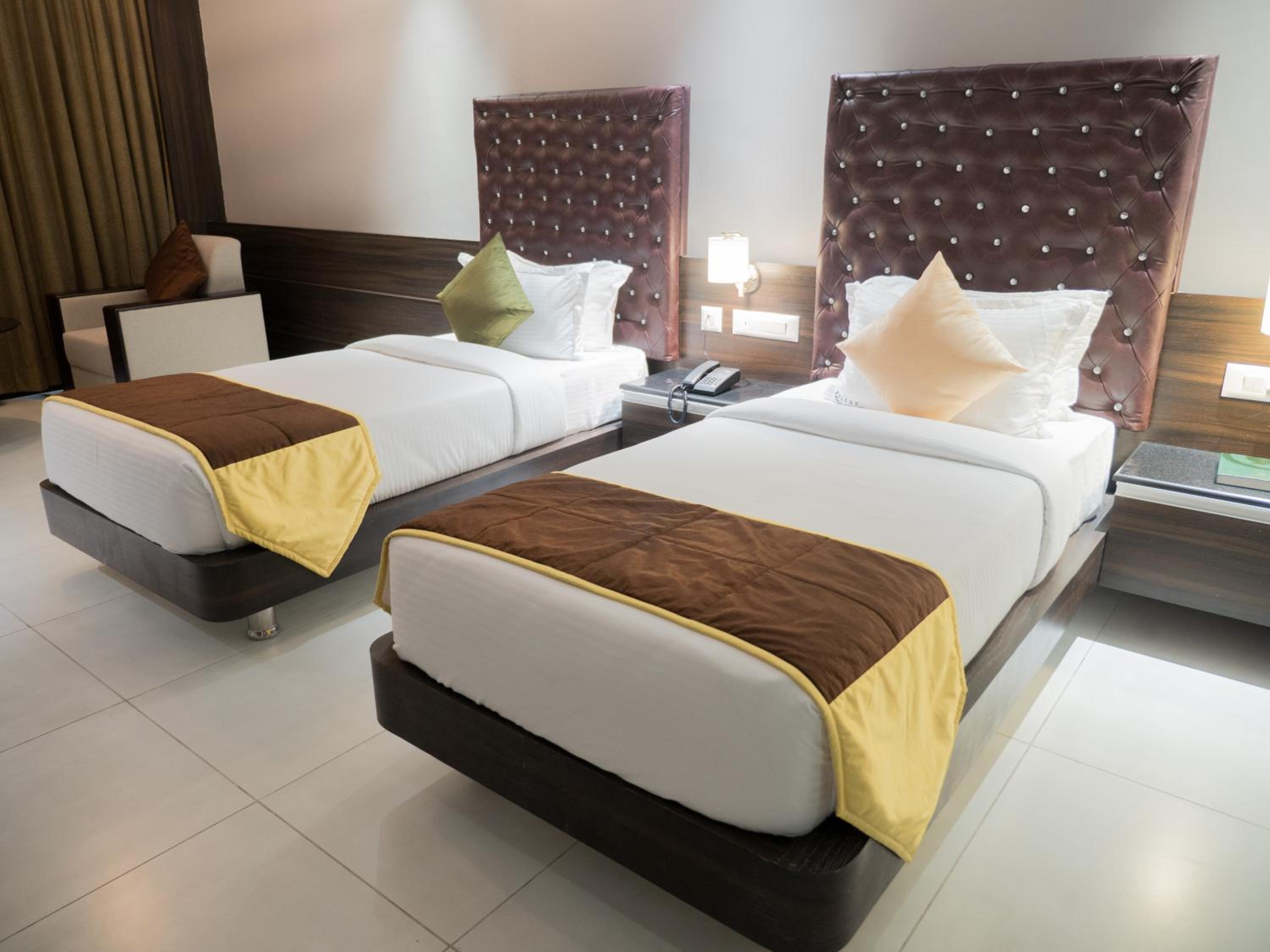 Deluxe Room - Photo 2