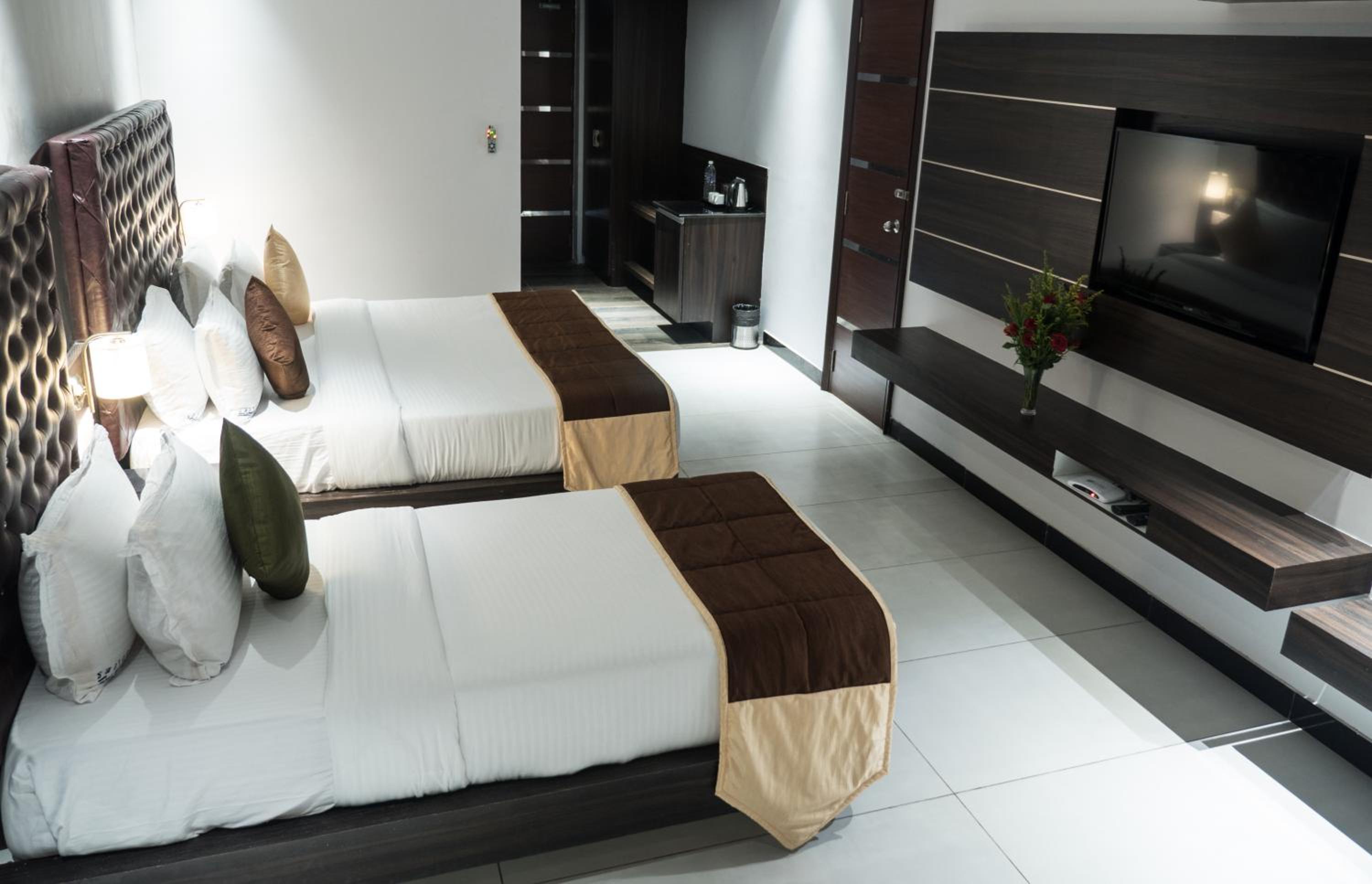 Deluxe Triple Room - Photo 5