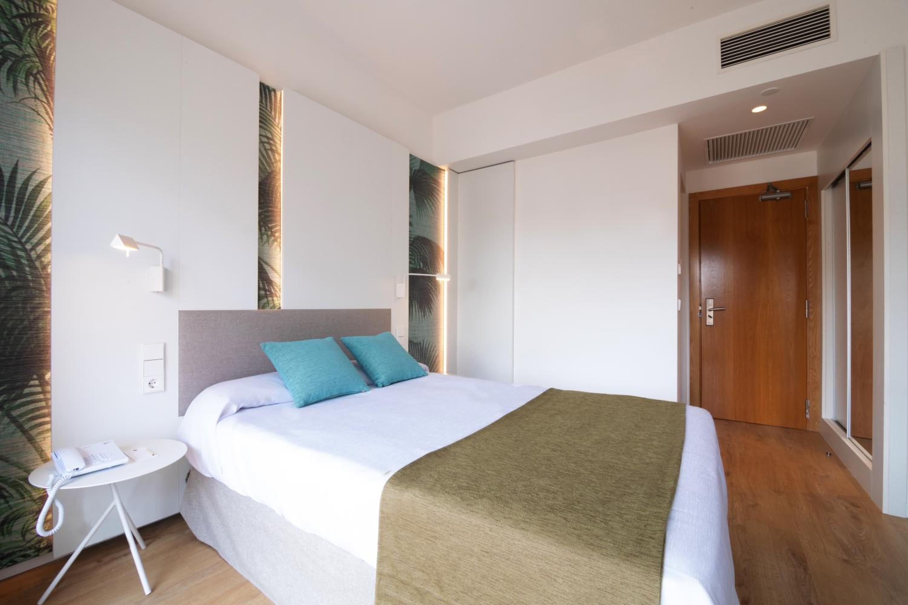 Habitación Sencilla con Balcón