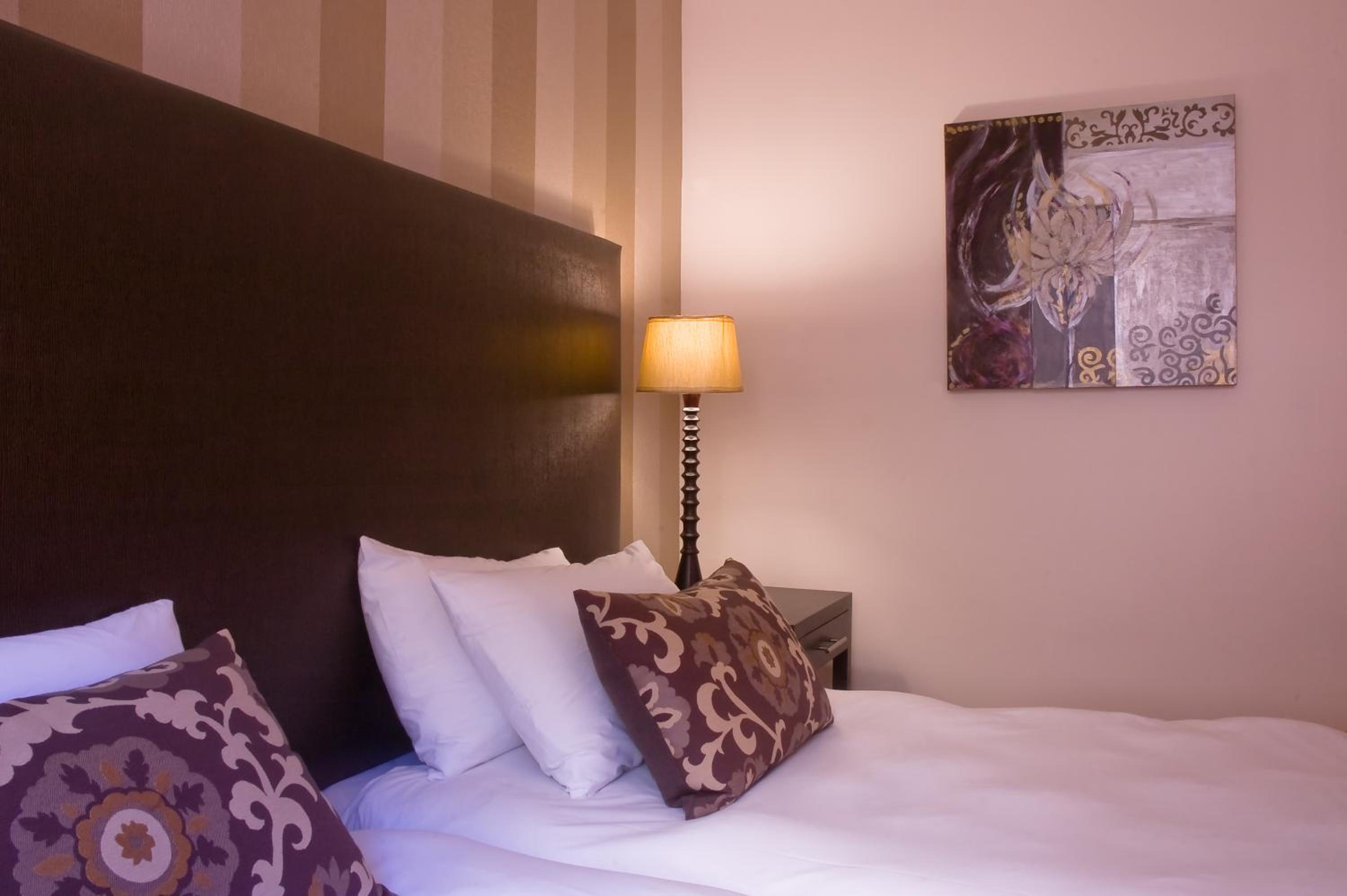 Standard Twin Room Non-Sea facing - Photo 5