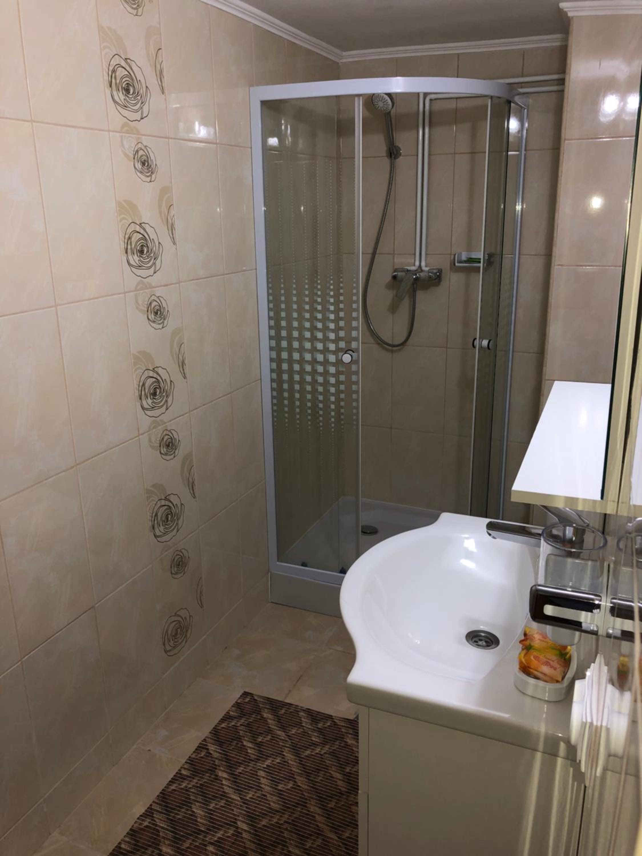Basic Triple Room - Photo 4