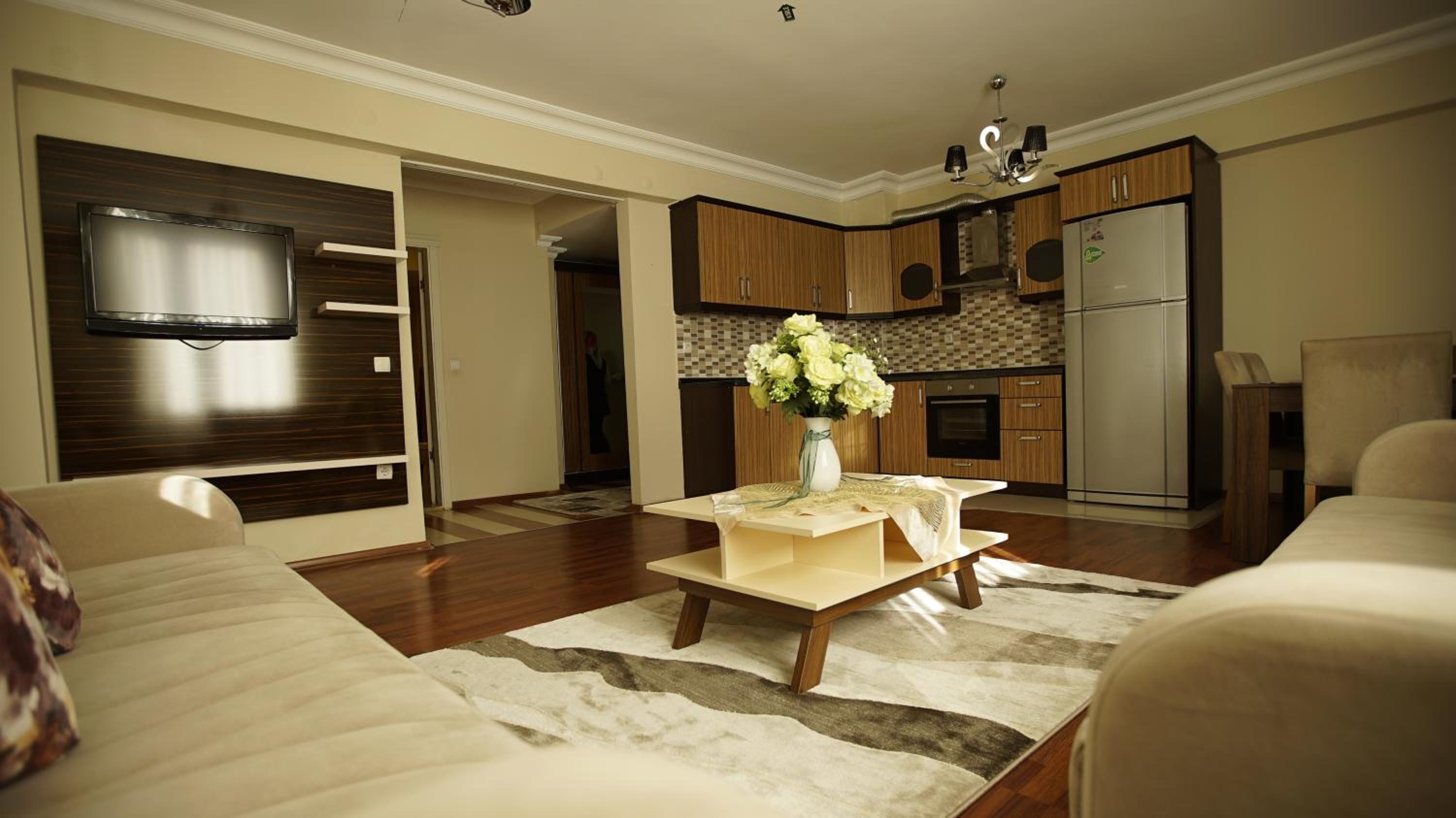 Apartment photo 3
