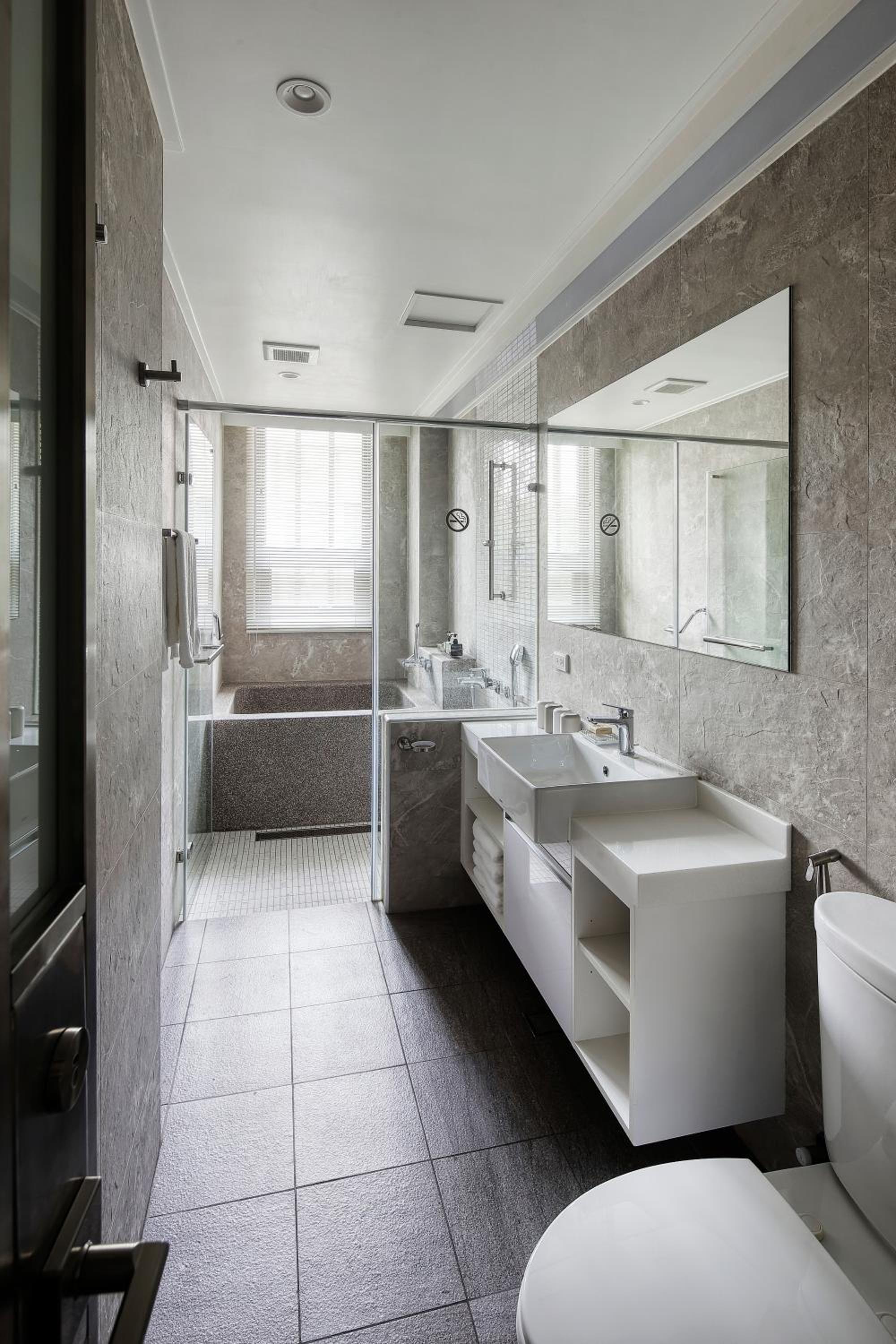 Deluxe Suite photo 3