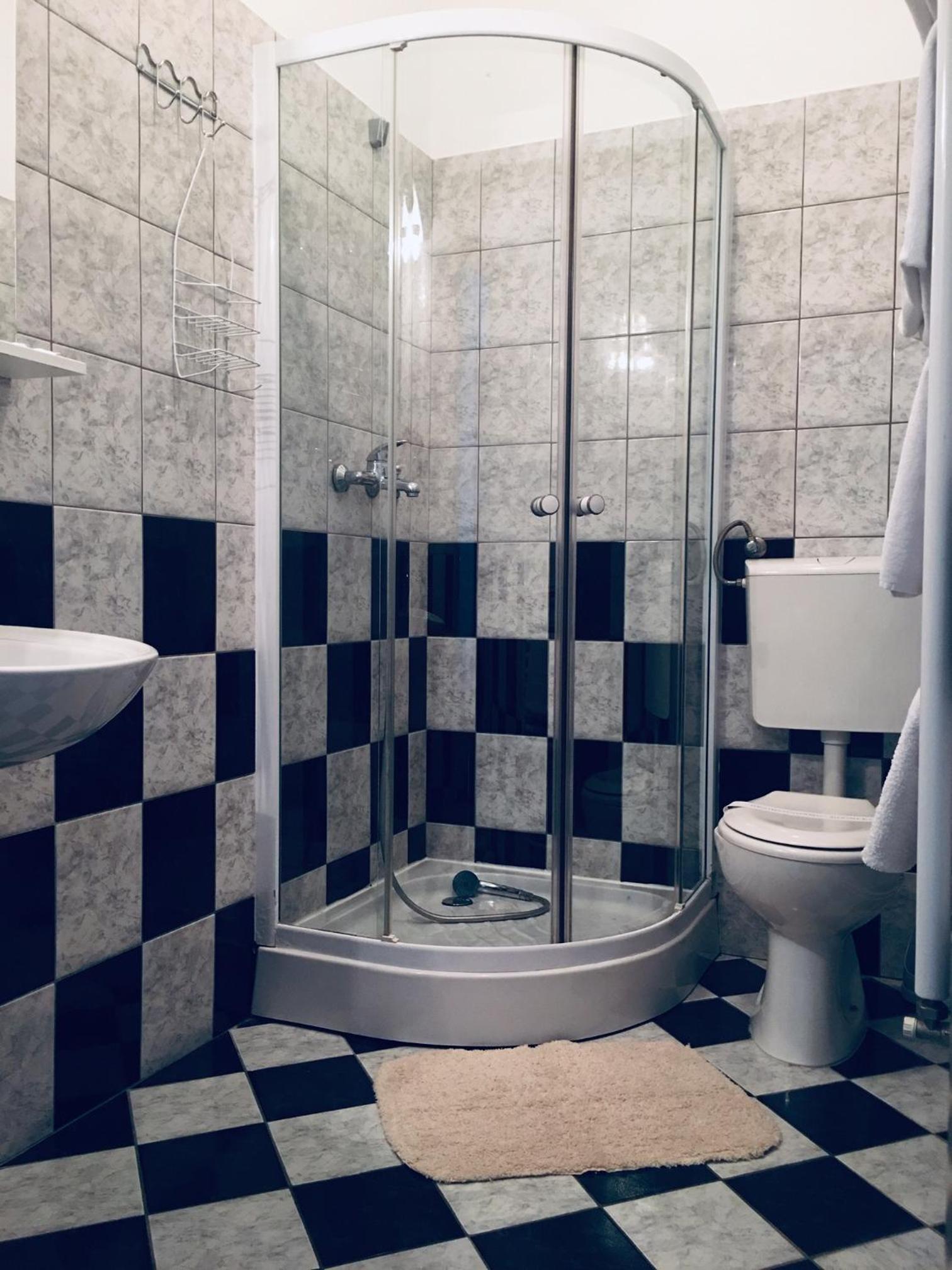 Small Double Room with Private Bathroom photo 2