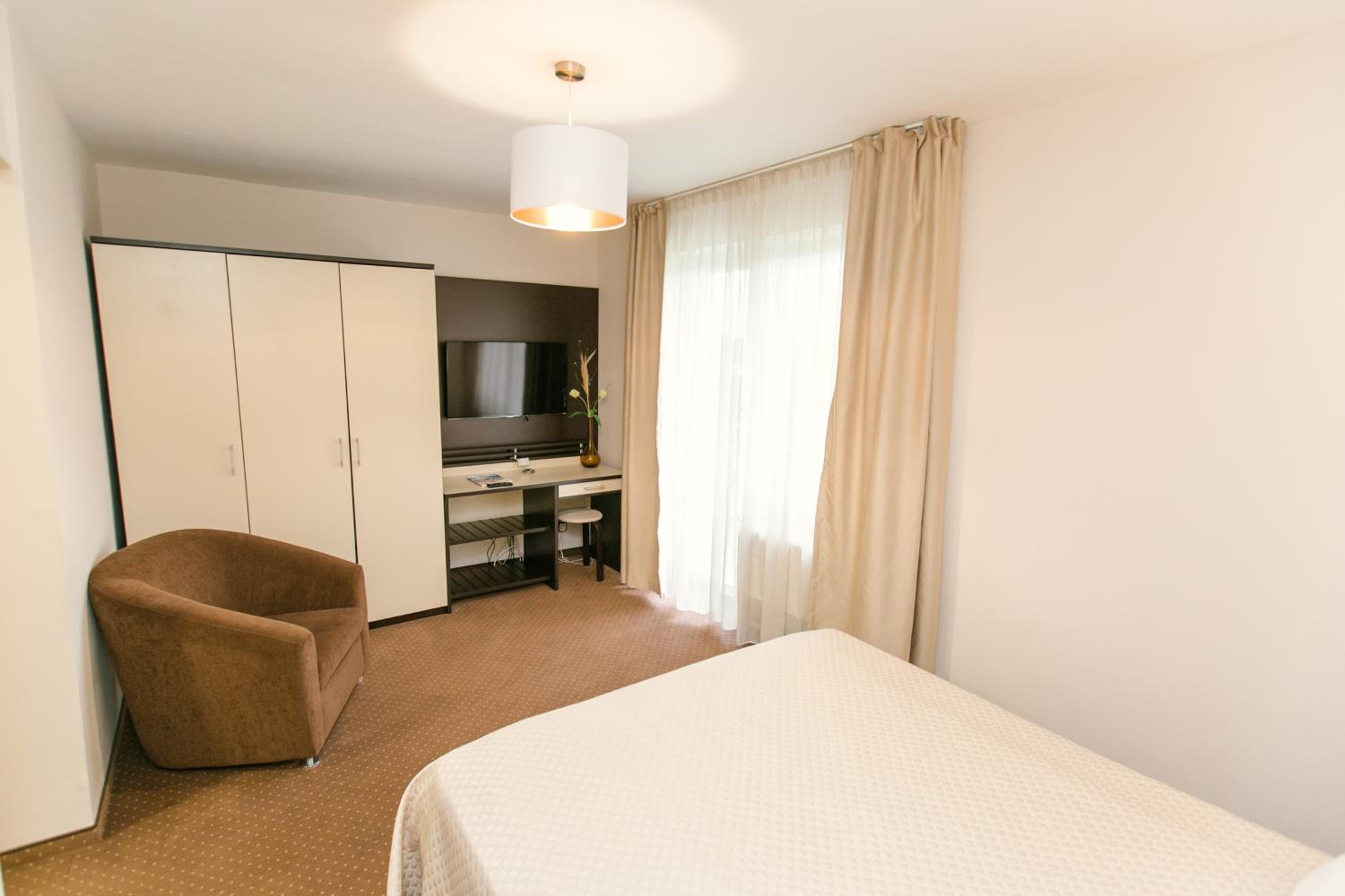 One-Bedroom Suite photo 2