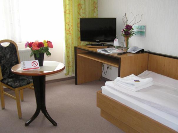 Single Room photo 2