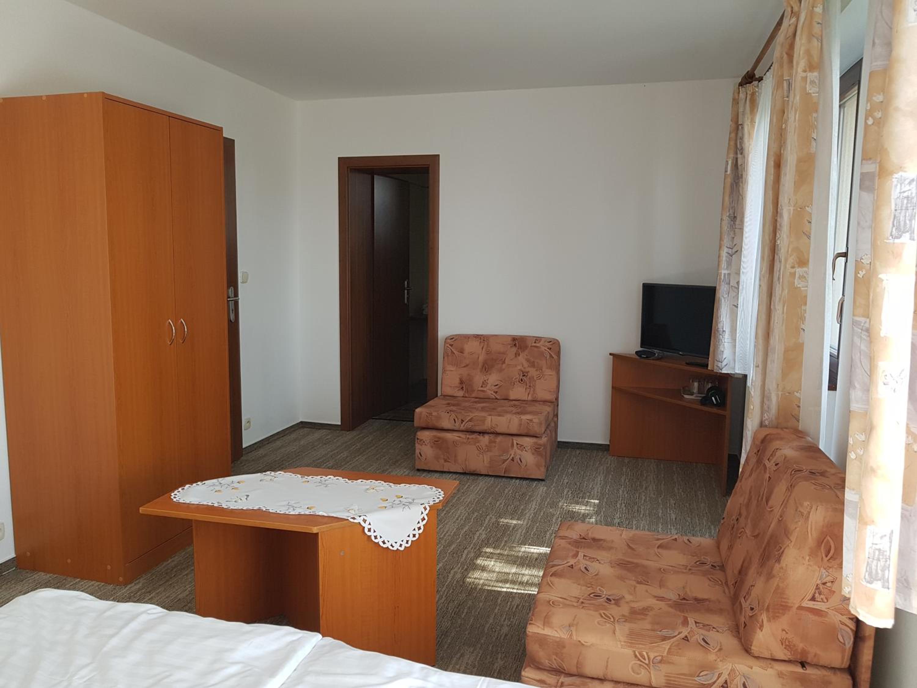 Standard Double Room photo 2