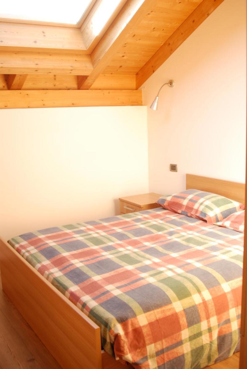 Two-Bedroom Apartment - Attic (2-5 Adults)