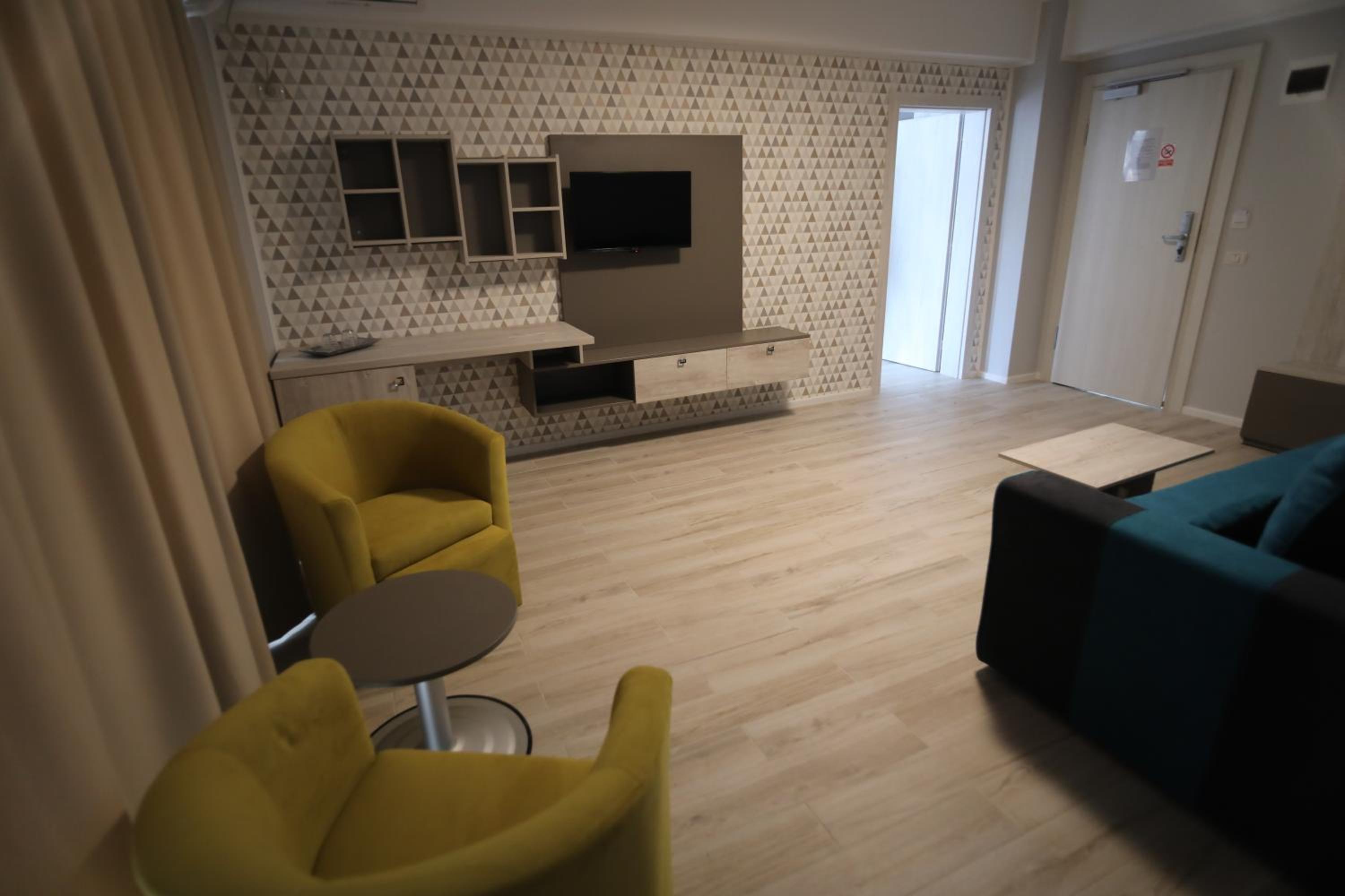 Deluxe Apartment - Photo 3