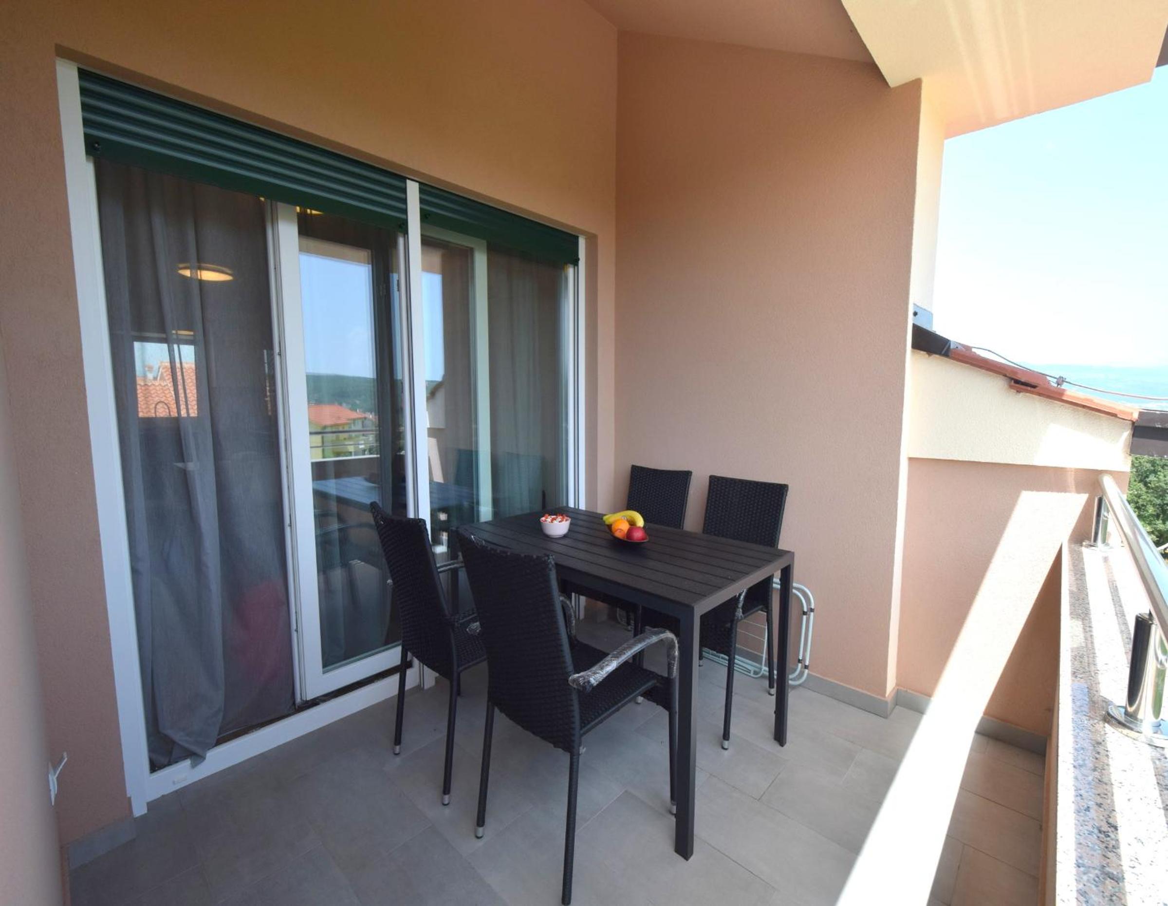 Apartment - Split Level photo 2
