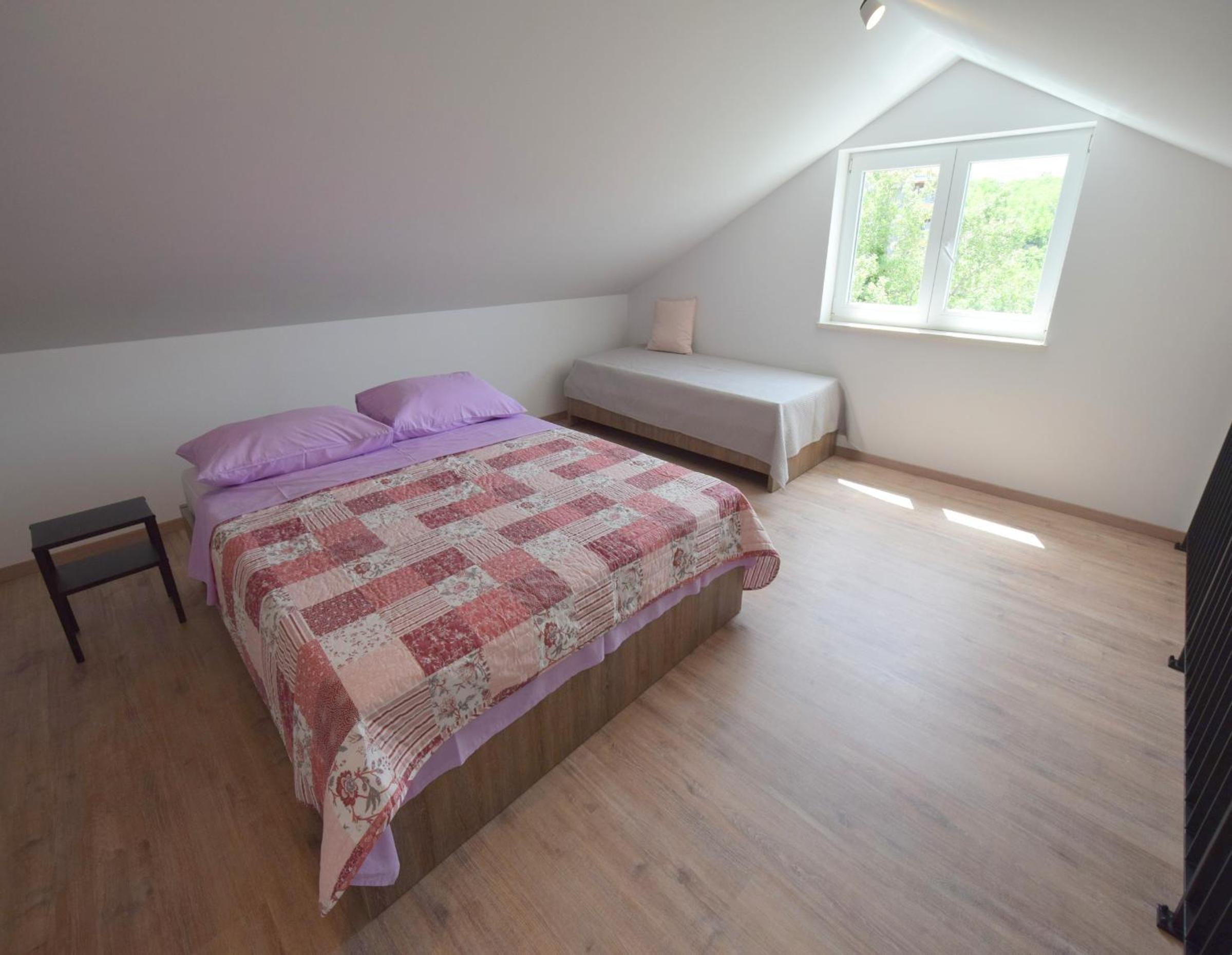 Maisonette photo 1