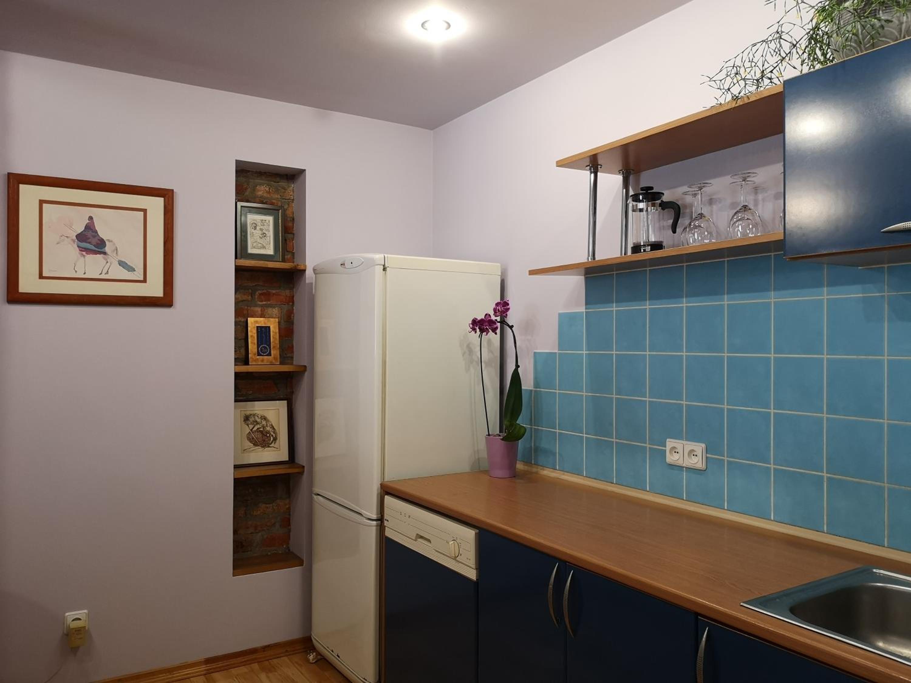 One-Bedroom Apartment - Photo 26