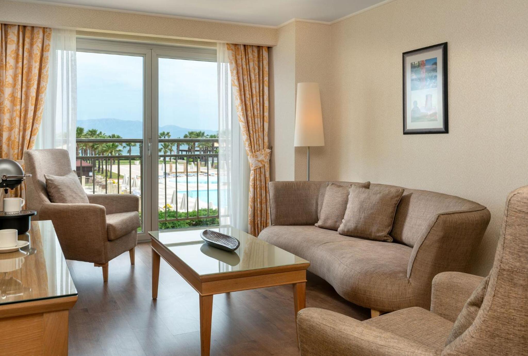 Suite with Sea View - Photo 4
