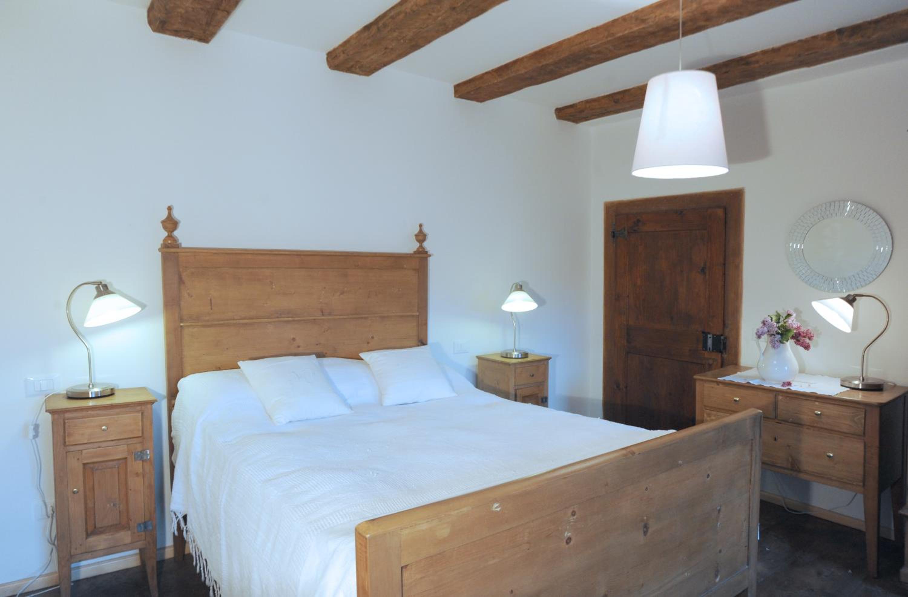 Tualis Studio (2 Adults)