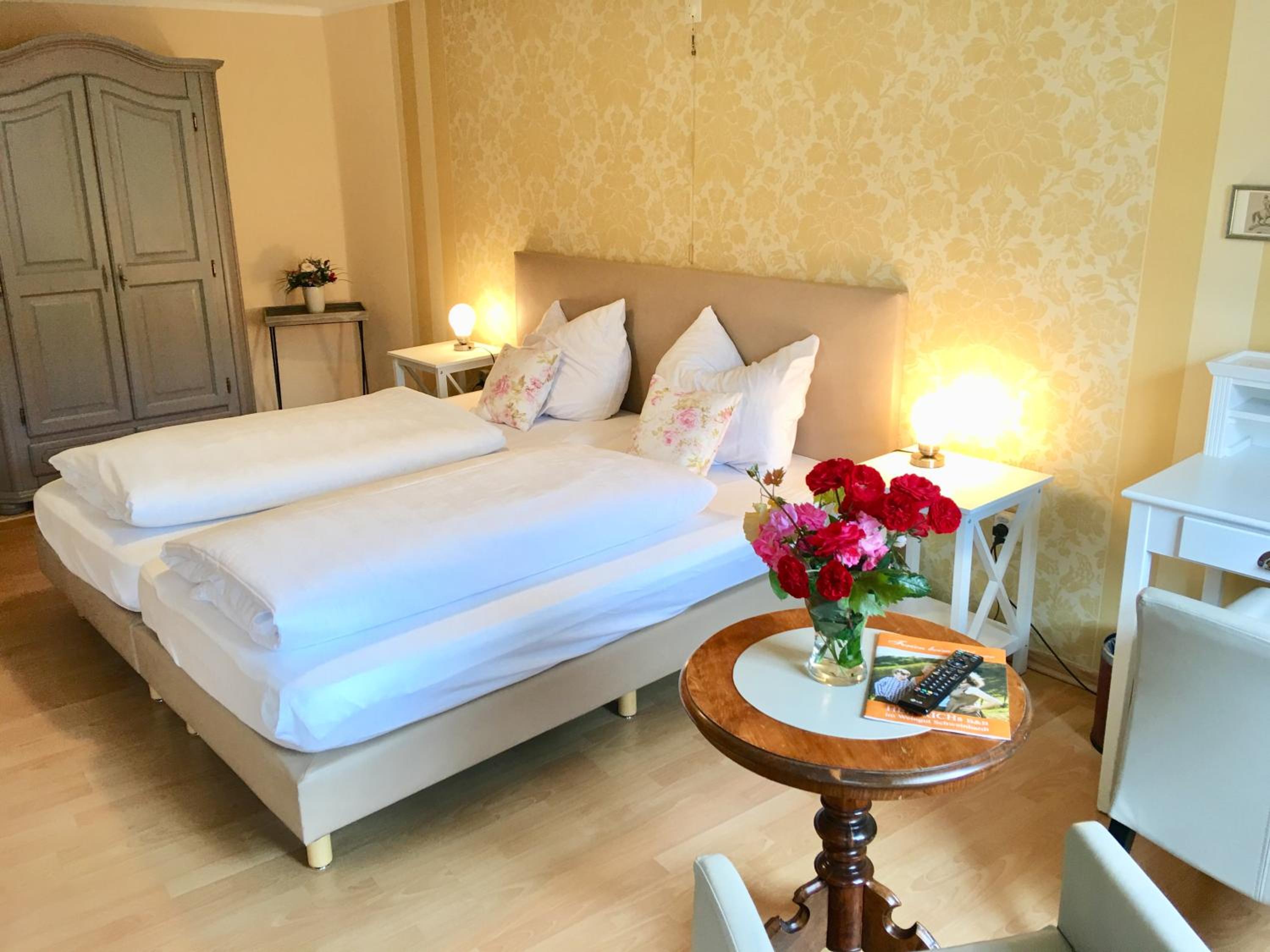 Comfort Single Room with Shower