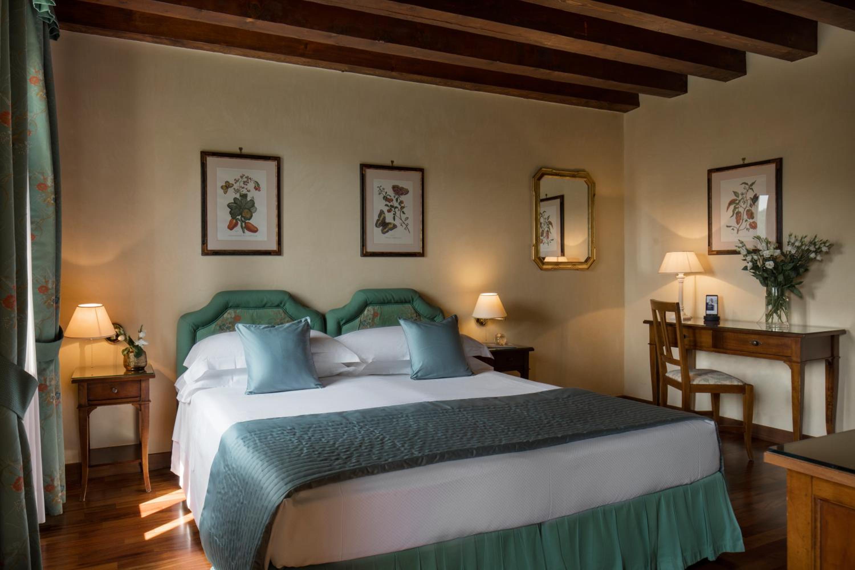 Superior Double Room - Photo 1