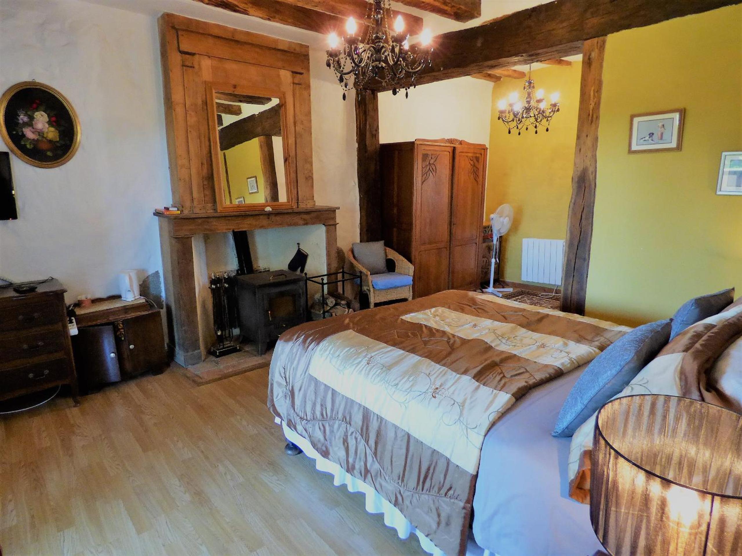 Double Room - Photo 6