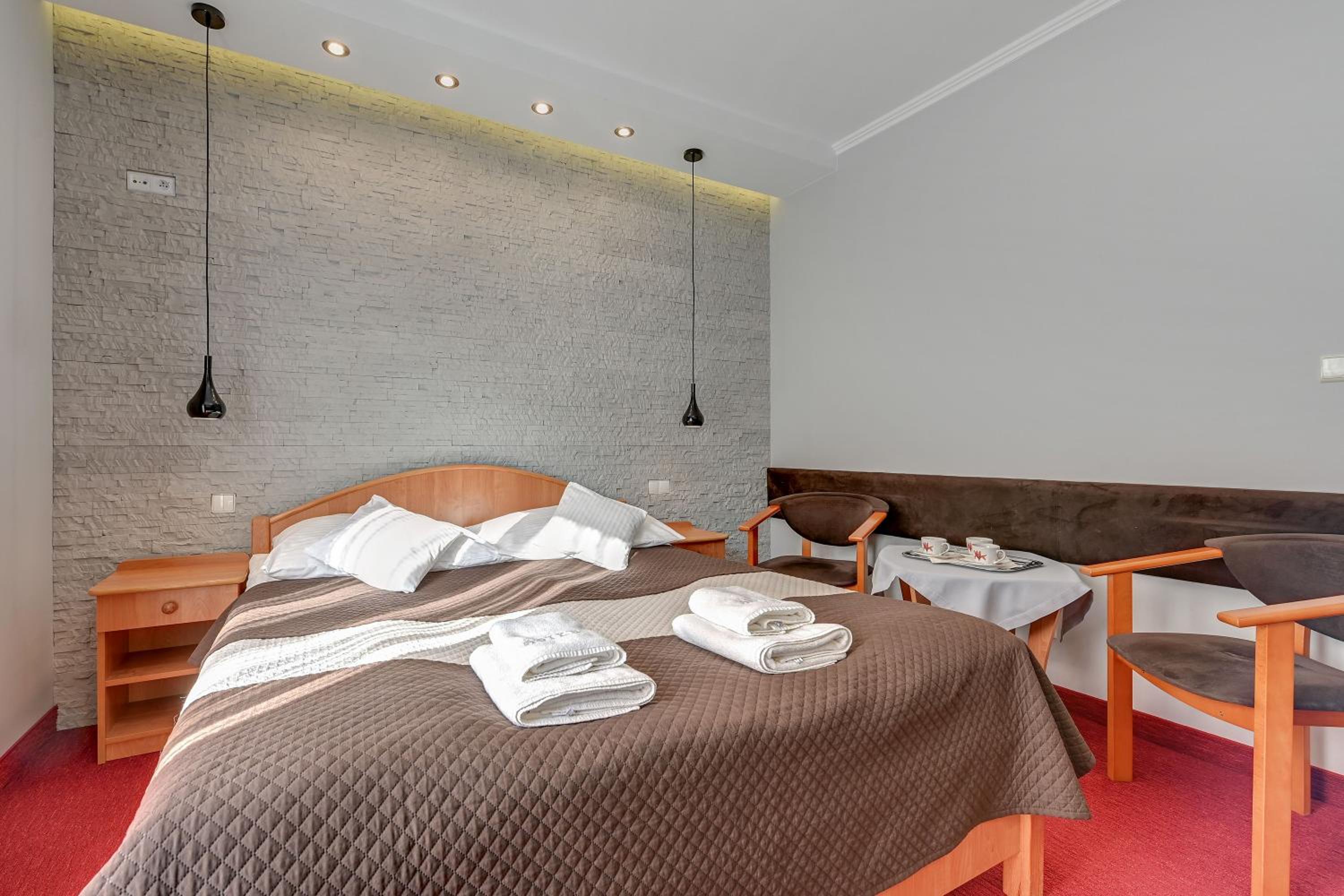 Deluxe Double Room with Balcony - Photo 2