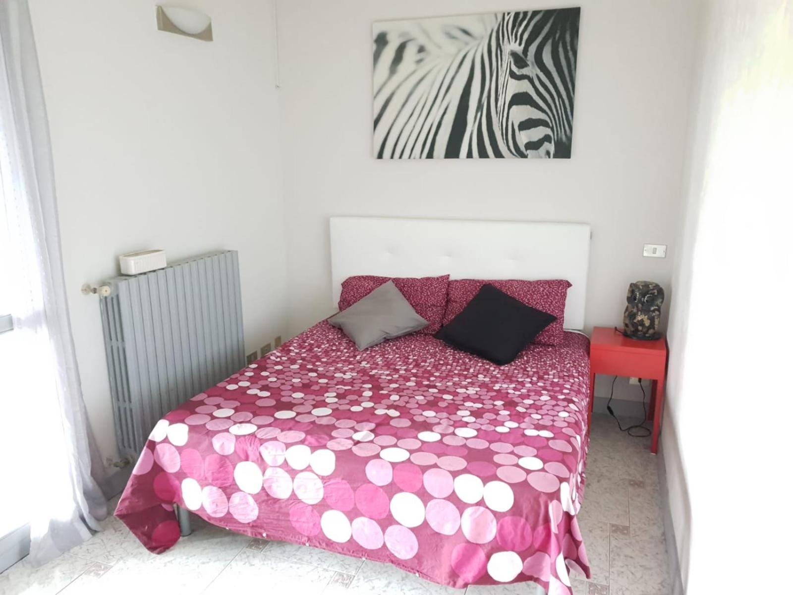 Studio Apartment photo 2