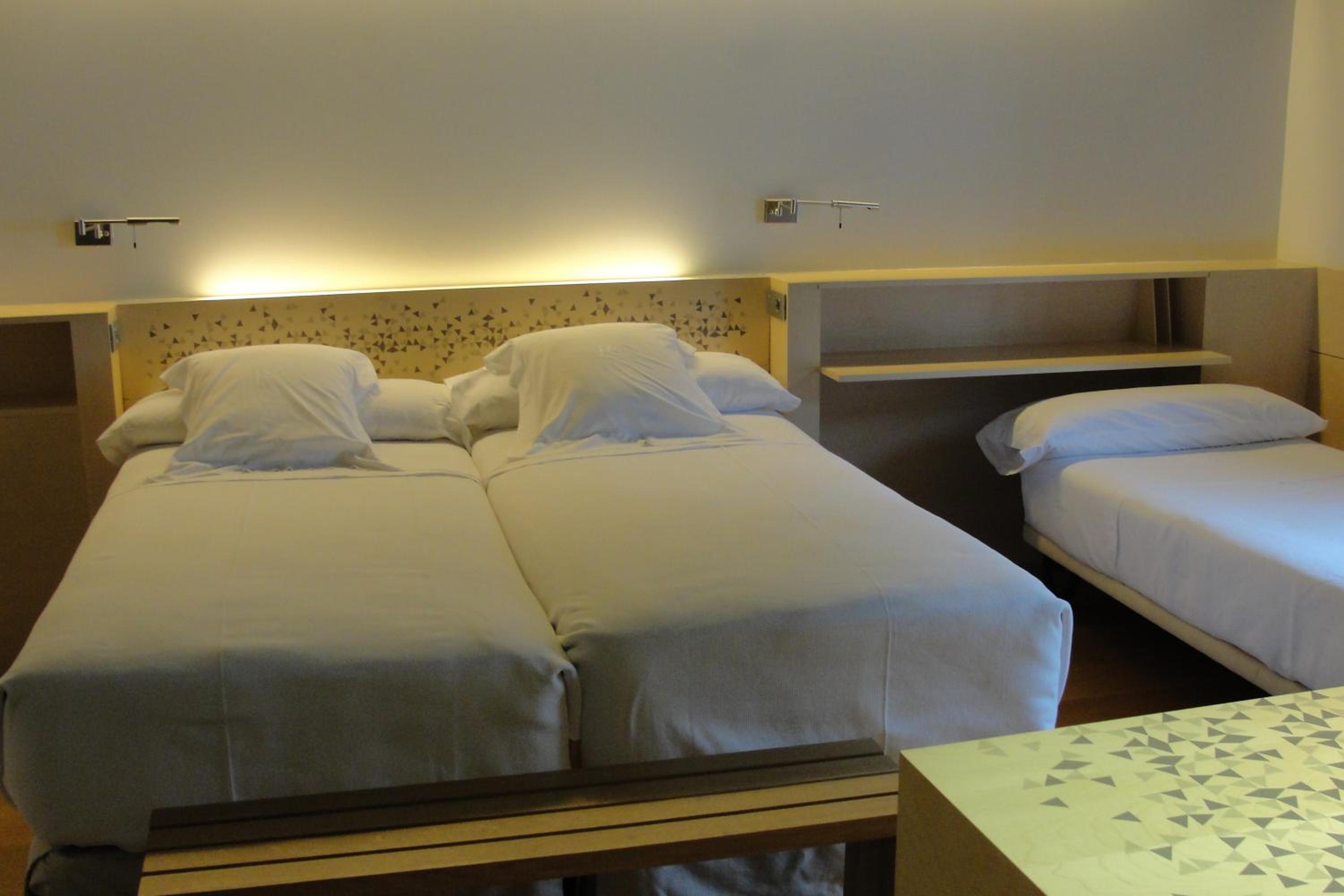 Habitación triple (2 adultos + 1 niño)