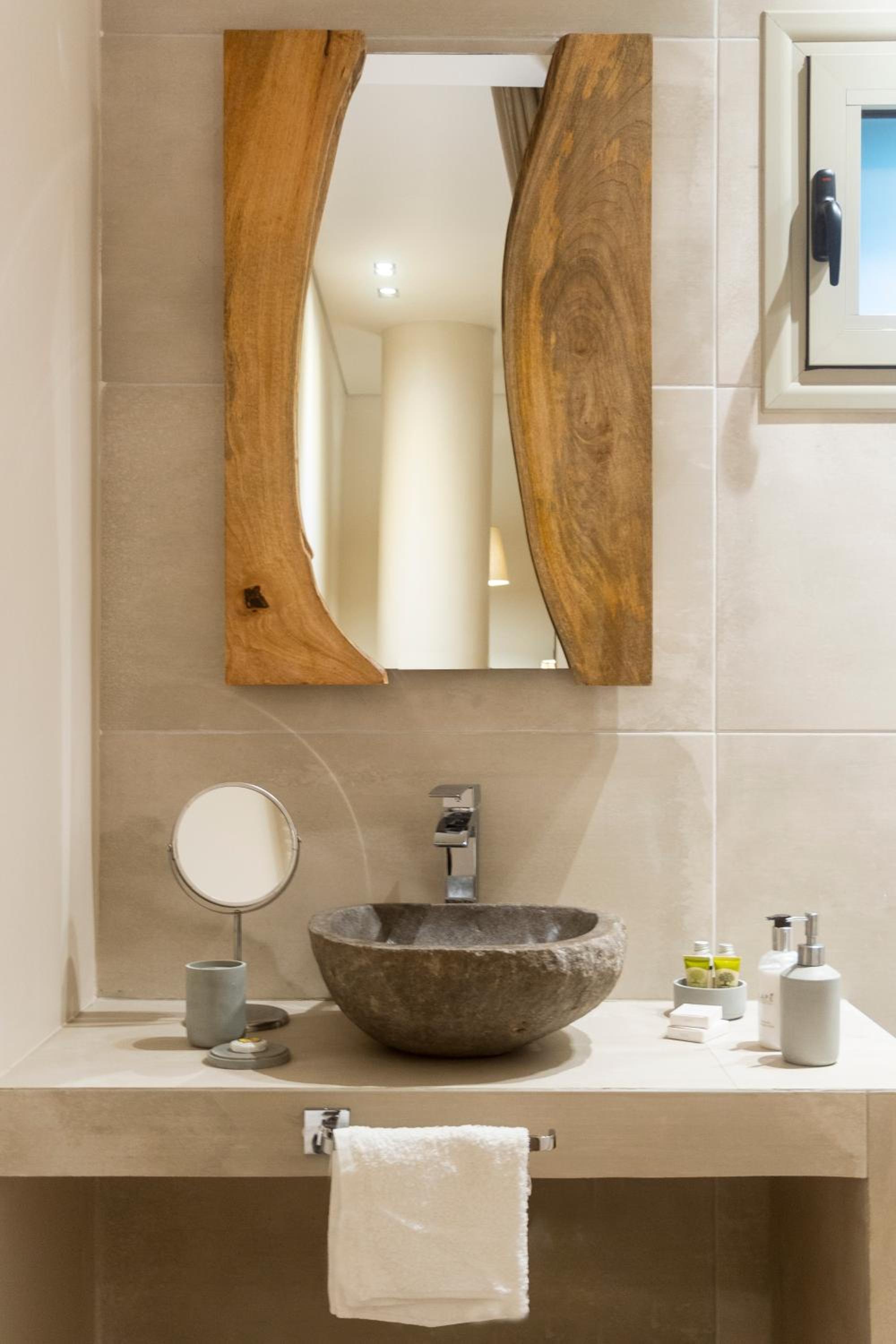 Premium Room - Photo 10
