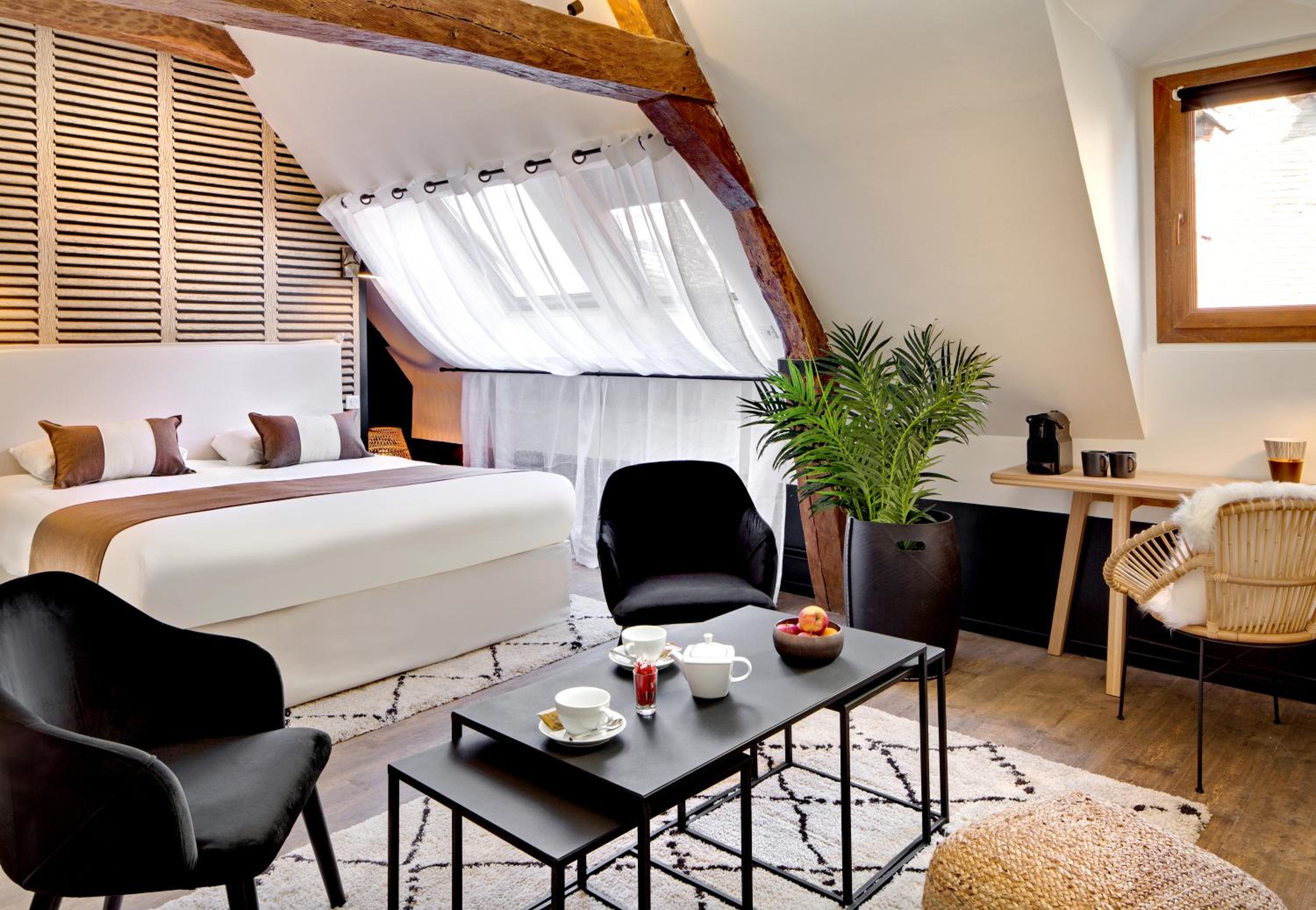 Deluxe Double Room - Maison des Ducs - 3rd Floor - No Elevator - Photo 1
