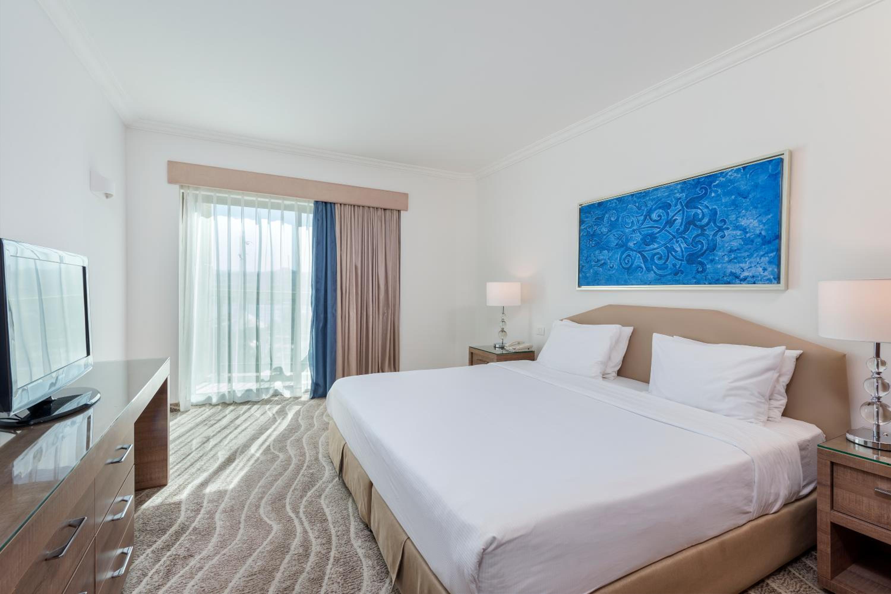 מלון מלכת שבא אילת — Deluxe Family Suite (2 Adults + 3 Children)