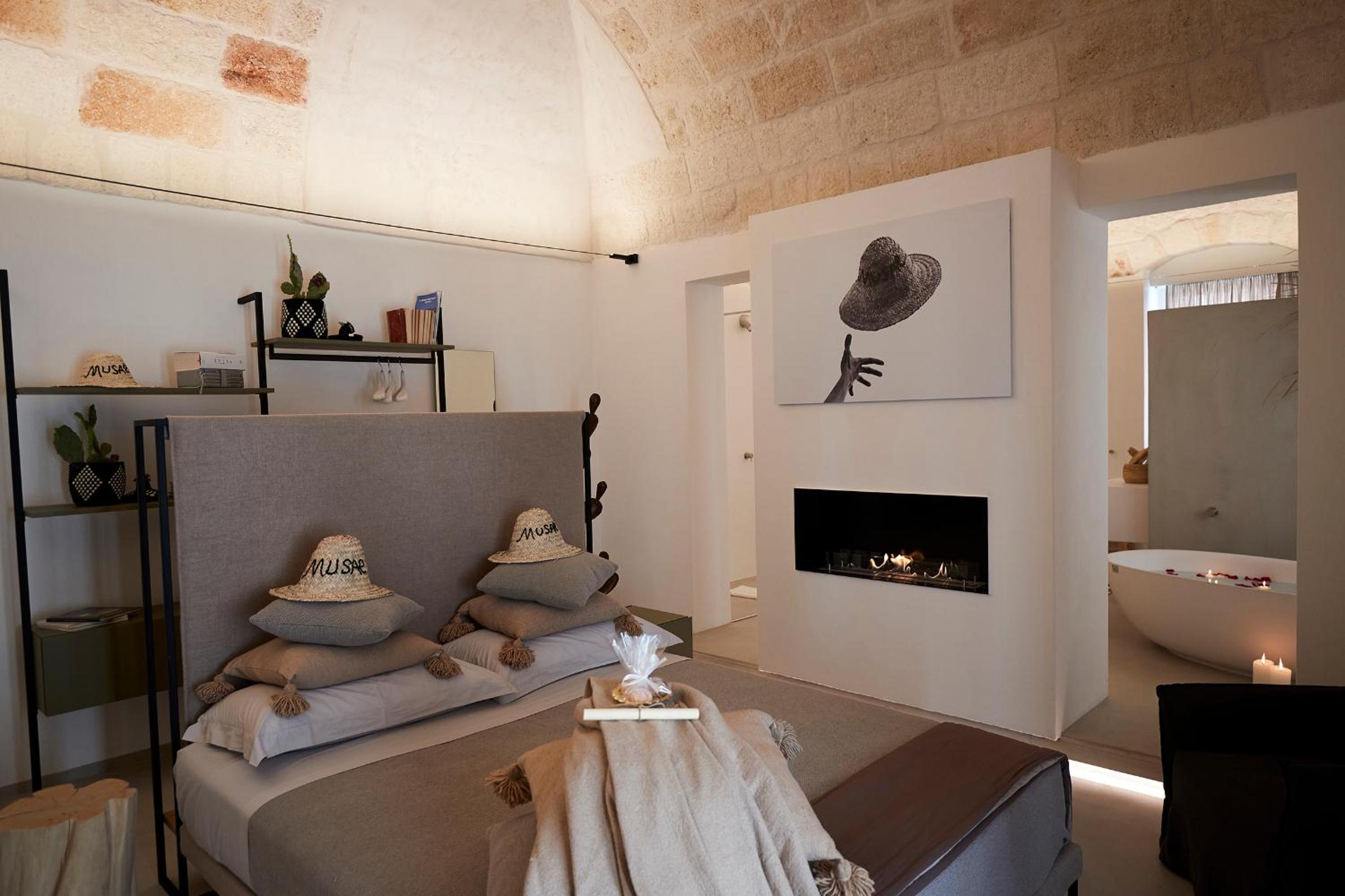 Deluxe Suite - Photo 1