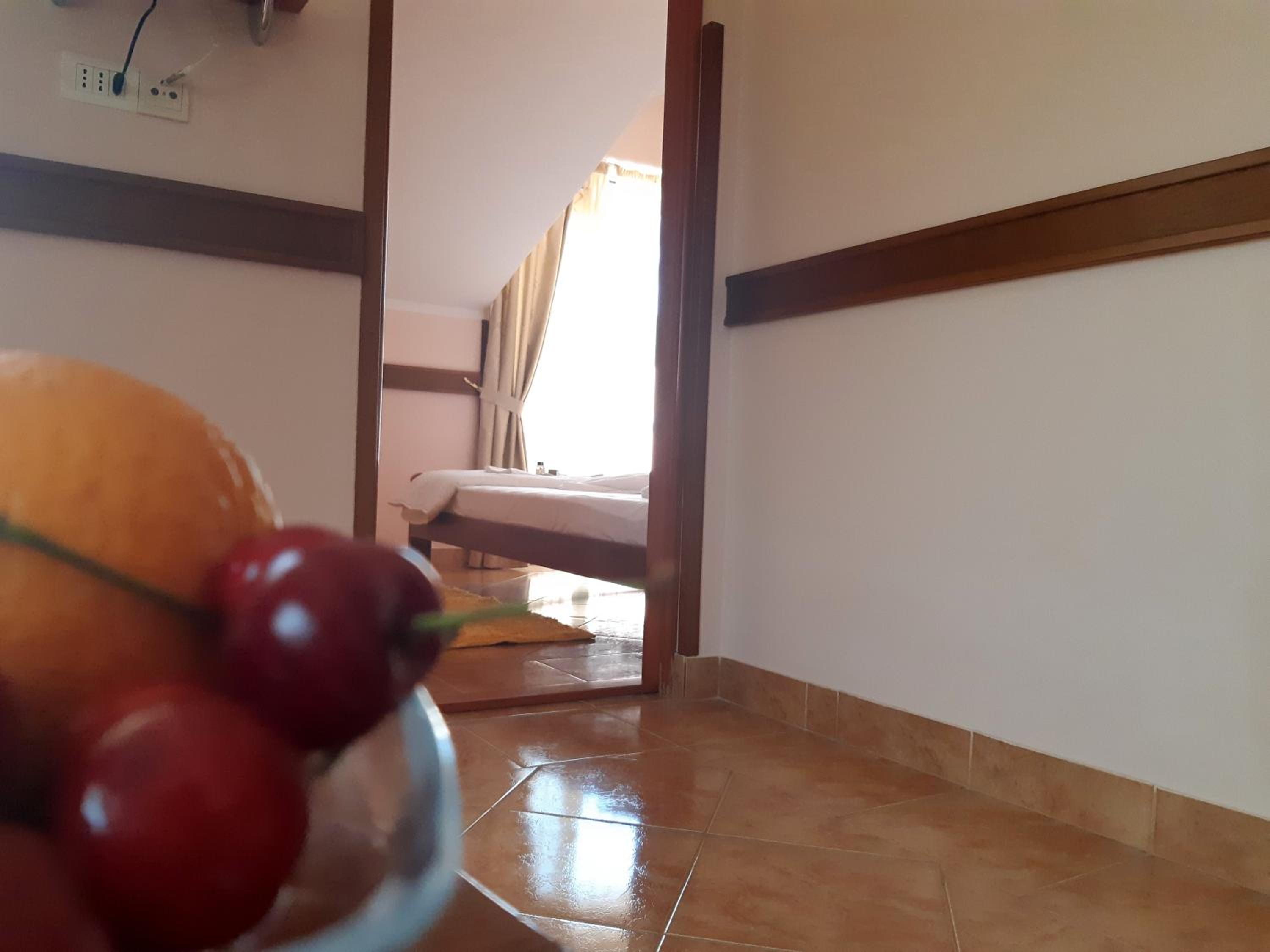 Double Suite with Balcony and Sea View - Photo 7
