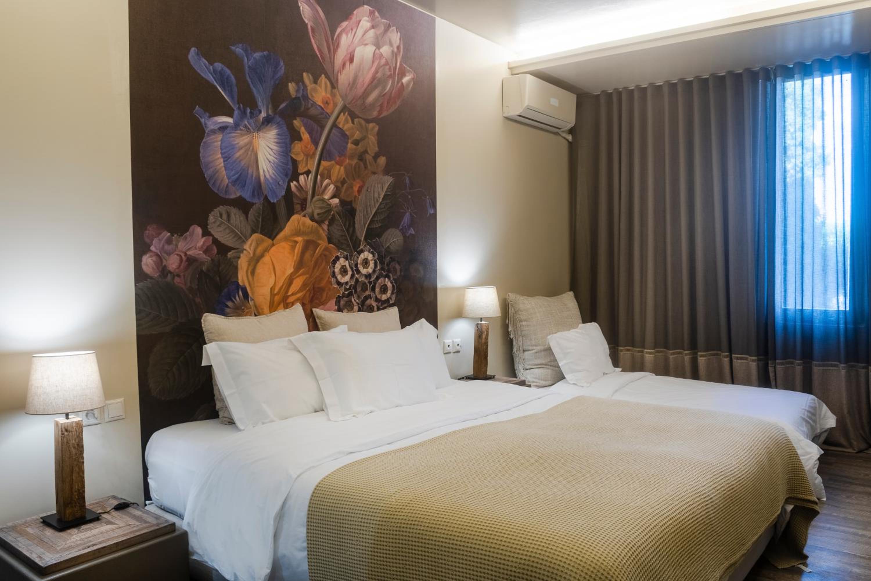 Deluxe Room - Photo 3